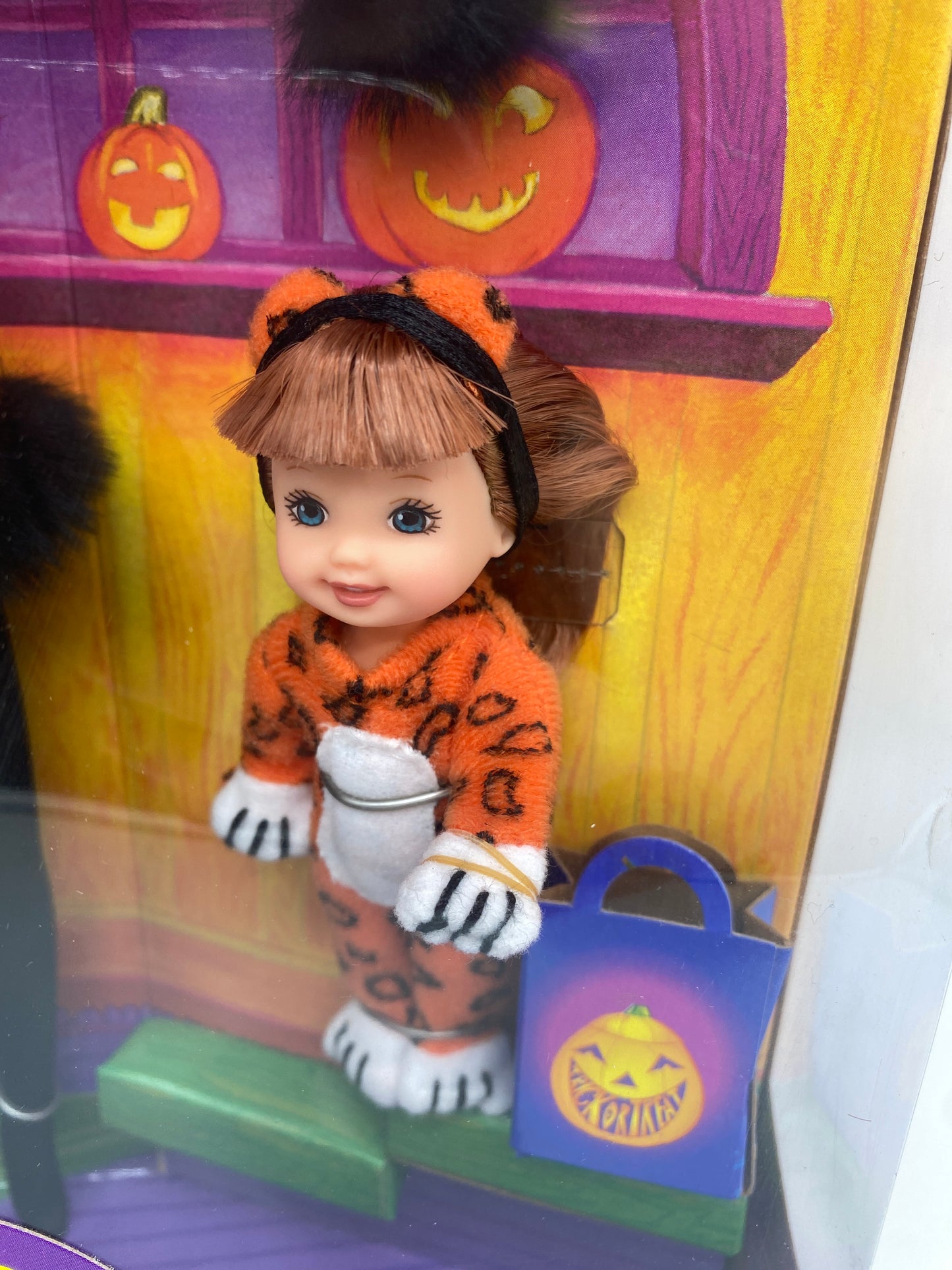 Mattel 1998 Barbie Doll Target Special Edition Halloween Fun Barbie & Kelly Gift Set