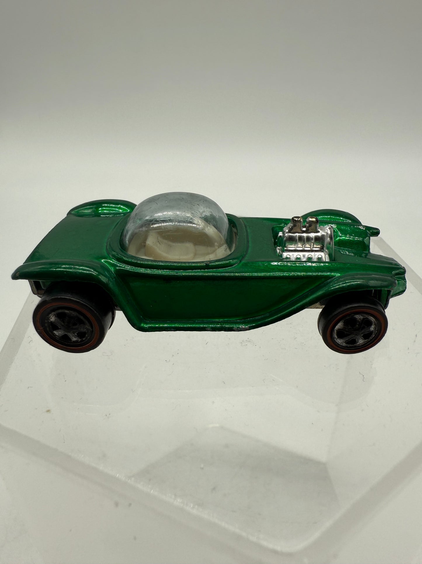 Hot Wheels Vintage Sweet 16 Redline Beatnik Bandit (Green) 1967 Mattel