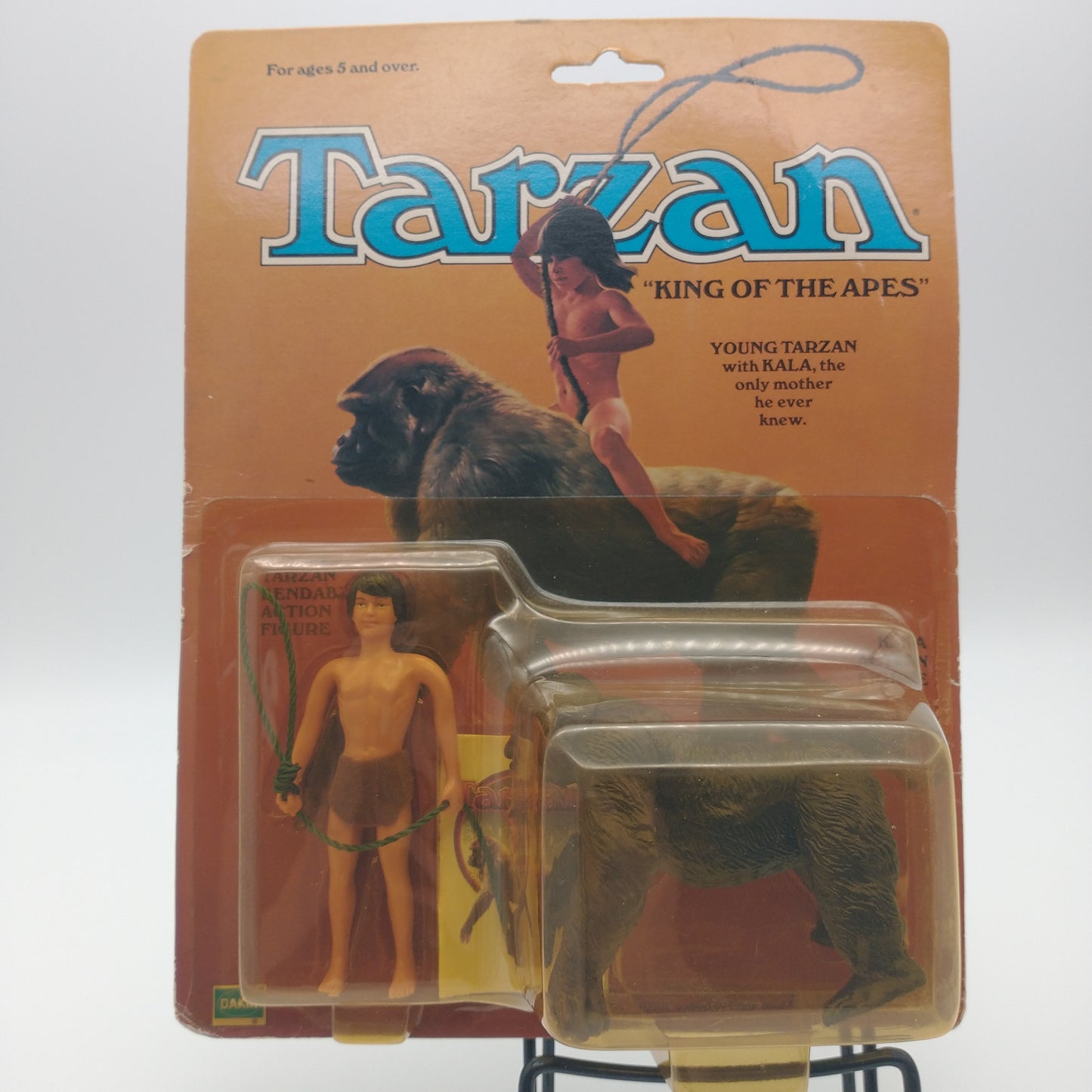 The front of the card and bubble. The figure is sealed inside.