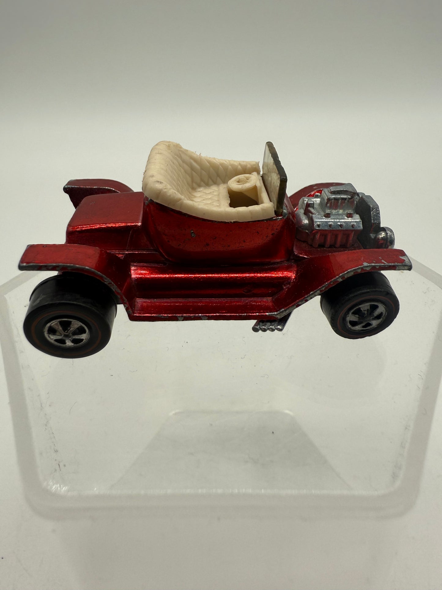 Hot Wheels Vintage Sweet 16 Redline Hot Heap (Red) 1968 Mattel