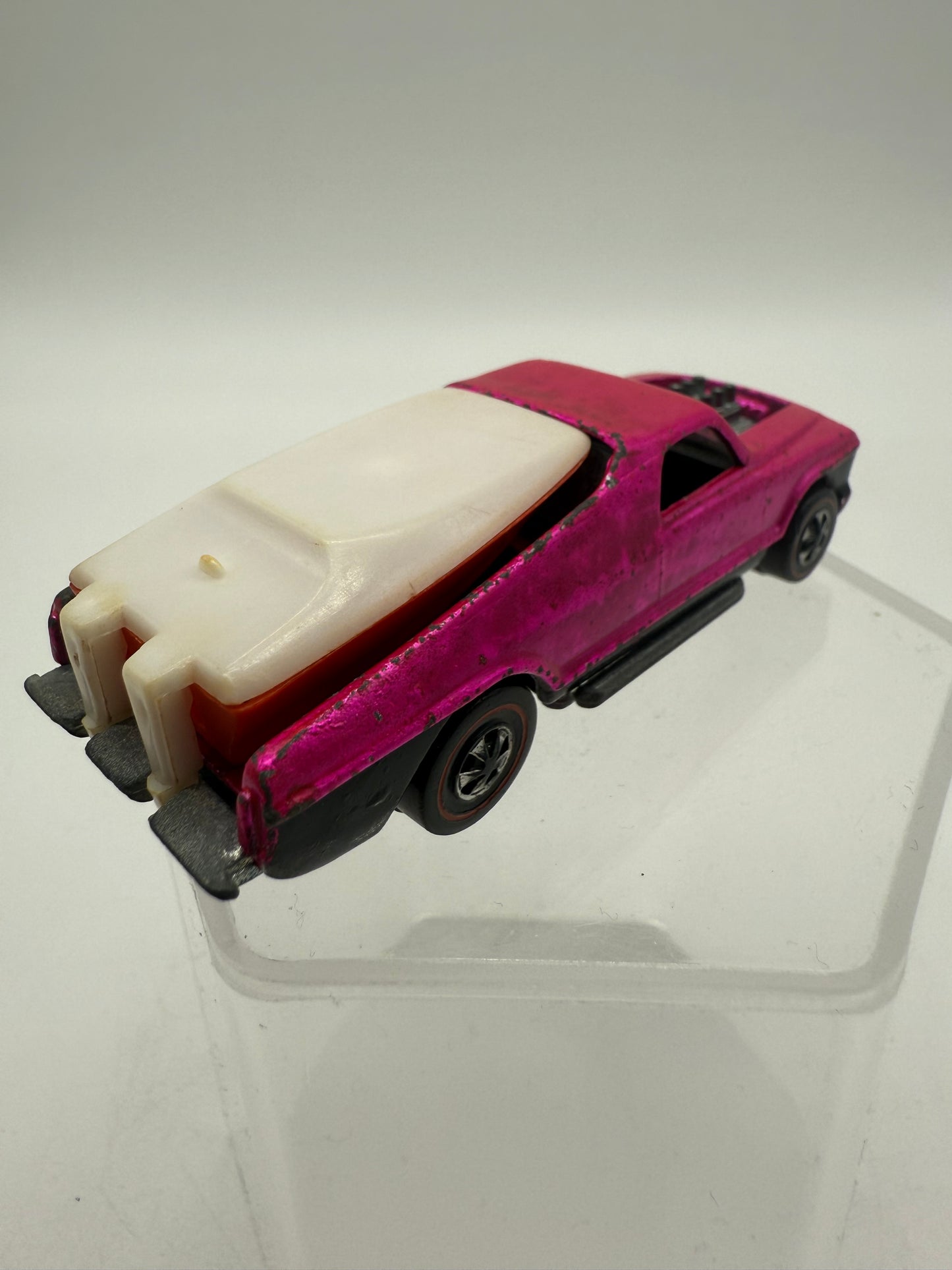 Hot Wheels Vintage Redline Seasider (Nuclear Pink) 1969 Mattel
