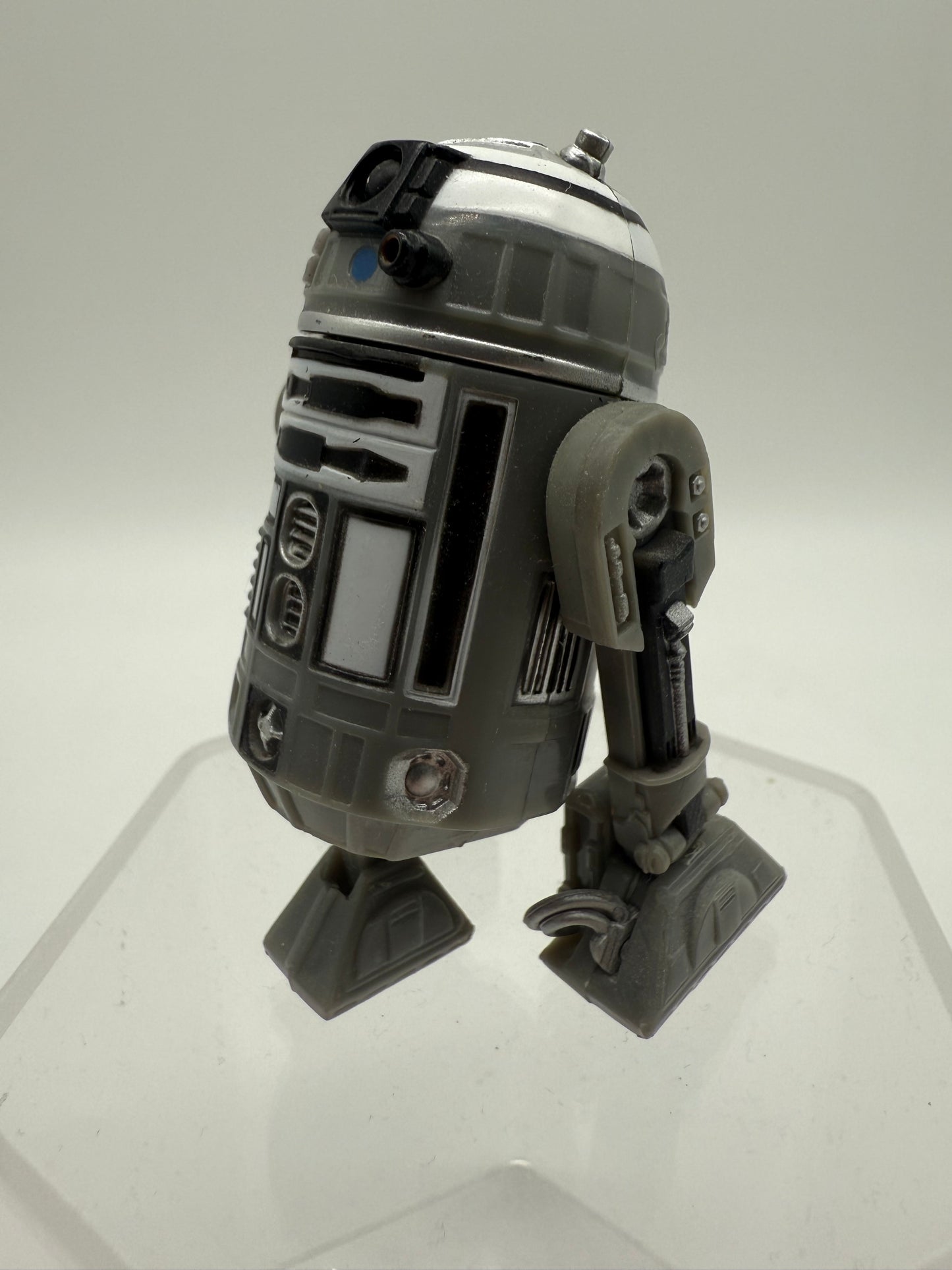 Star Wars Astromech Droid Droid Factory R2-Q2 2005 Hasbro