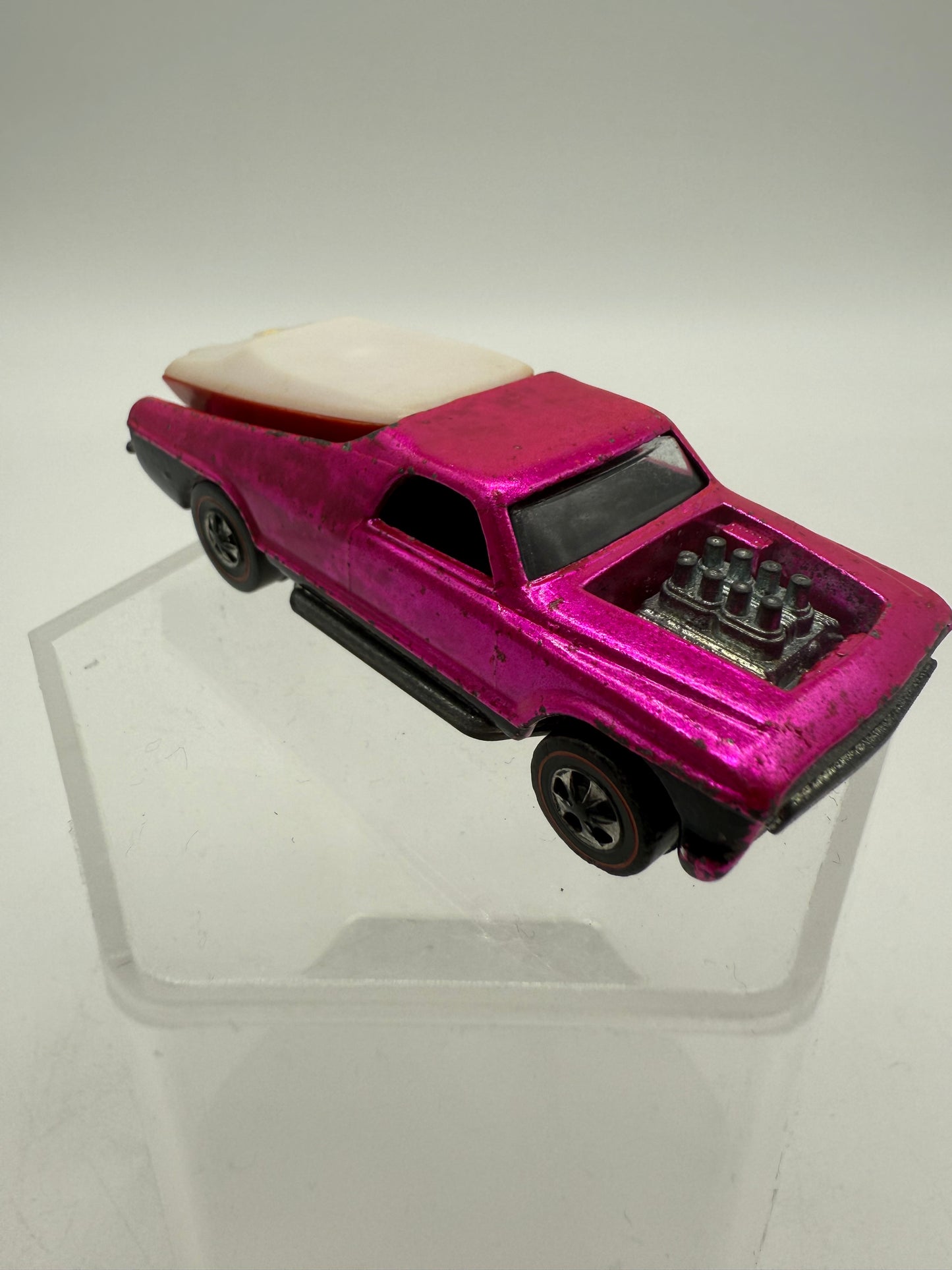 Hot Wheels Vintage Redline Seasider (Nuclear Pink) 1969 Mattel