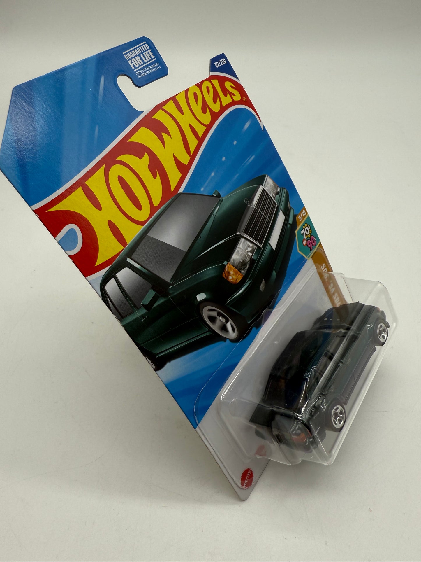 Hot Wheels Mercedes-Benz 500 e 2024 Mattel