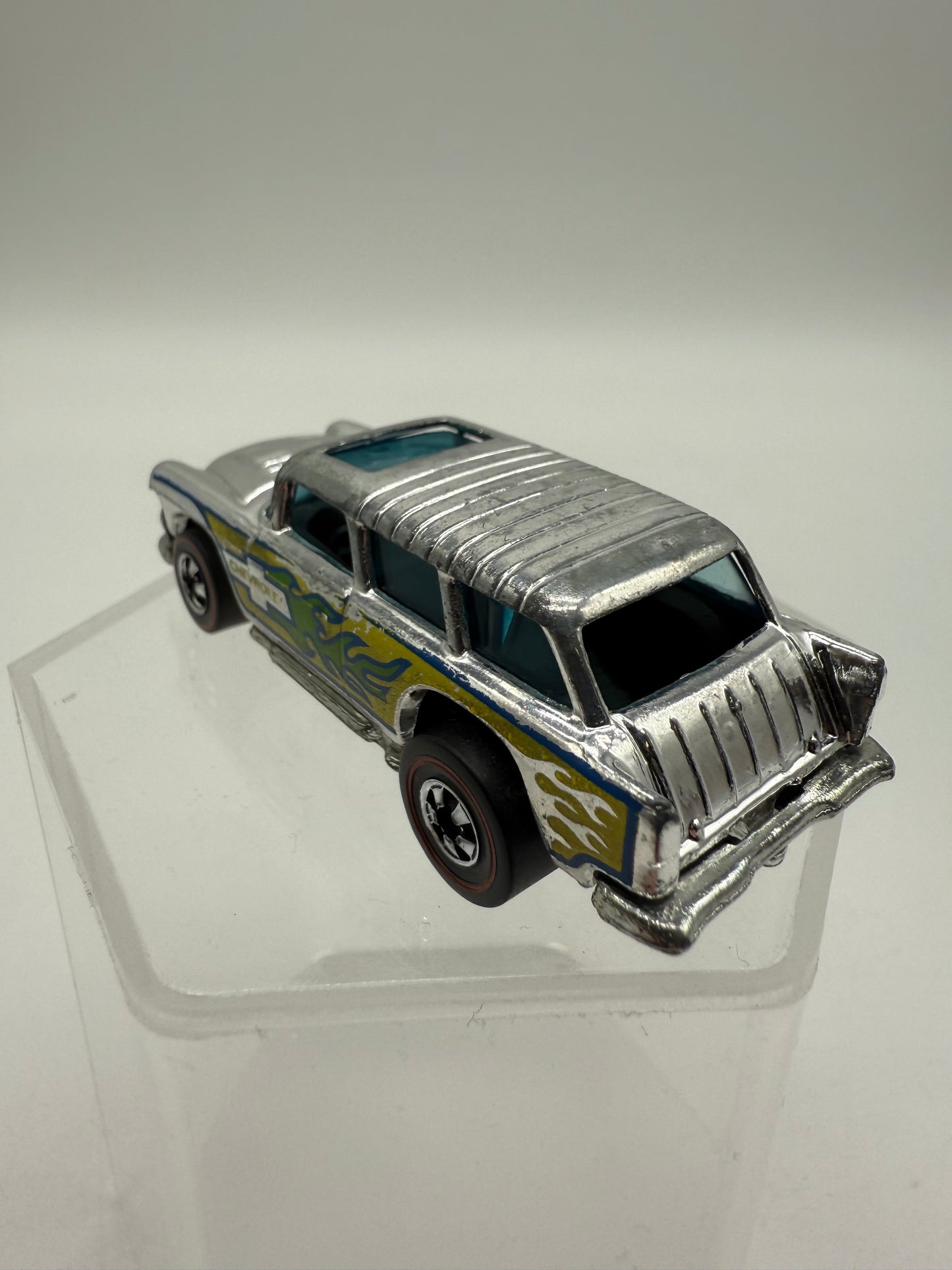 Hot Wheels 1969 Redline Alive '55 Super Chrome Chevy Nomad Wagon Mattel