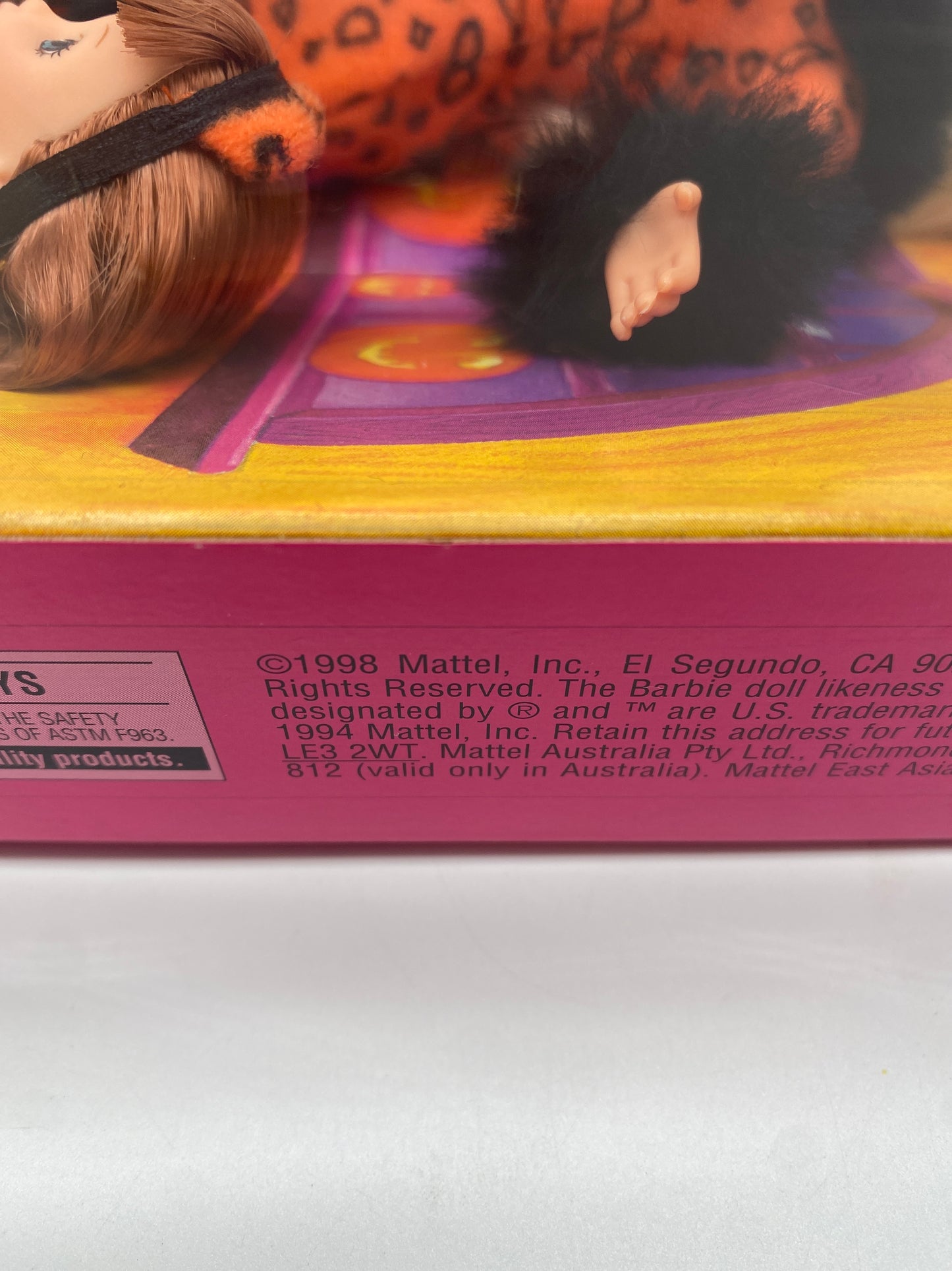 Mattel 1998 Barbie Doll Target Special Edition Halloween Fun Barbie & Kelly Gift Set