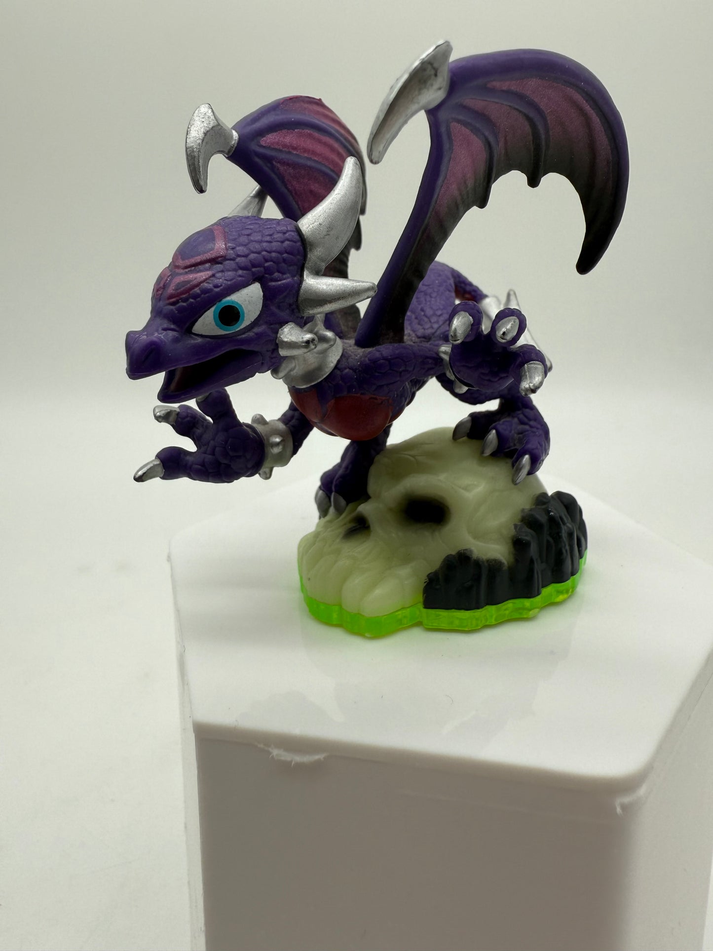 Activision 2011 Skylanders: Spyro's Adventure Cynder