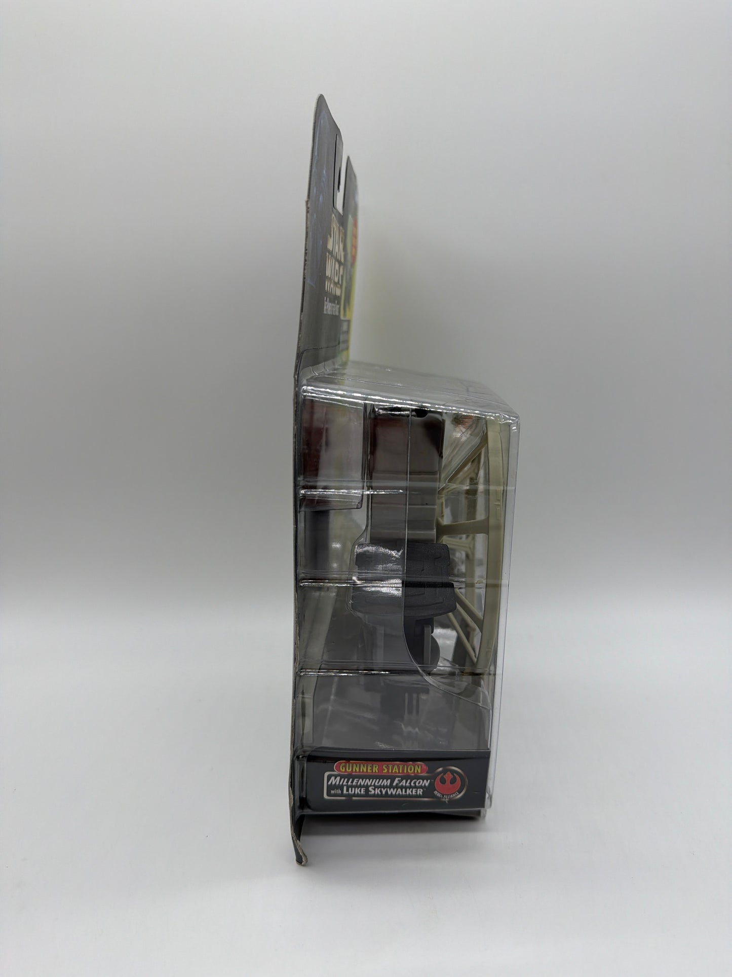 Kenner 1997 Star Wars The Power of the Force Gunner Station Millennium Falcon with Luke Skywalker