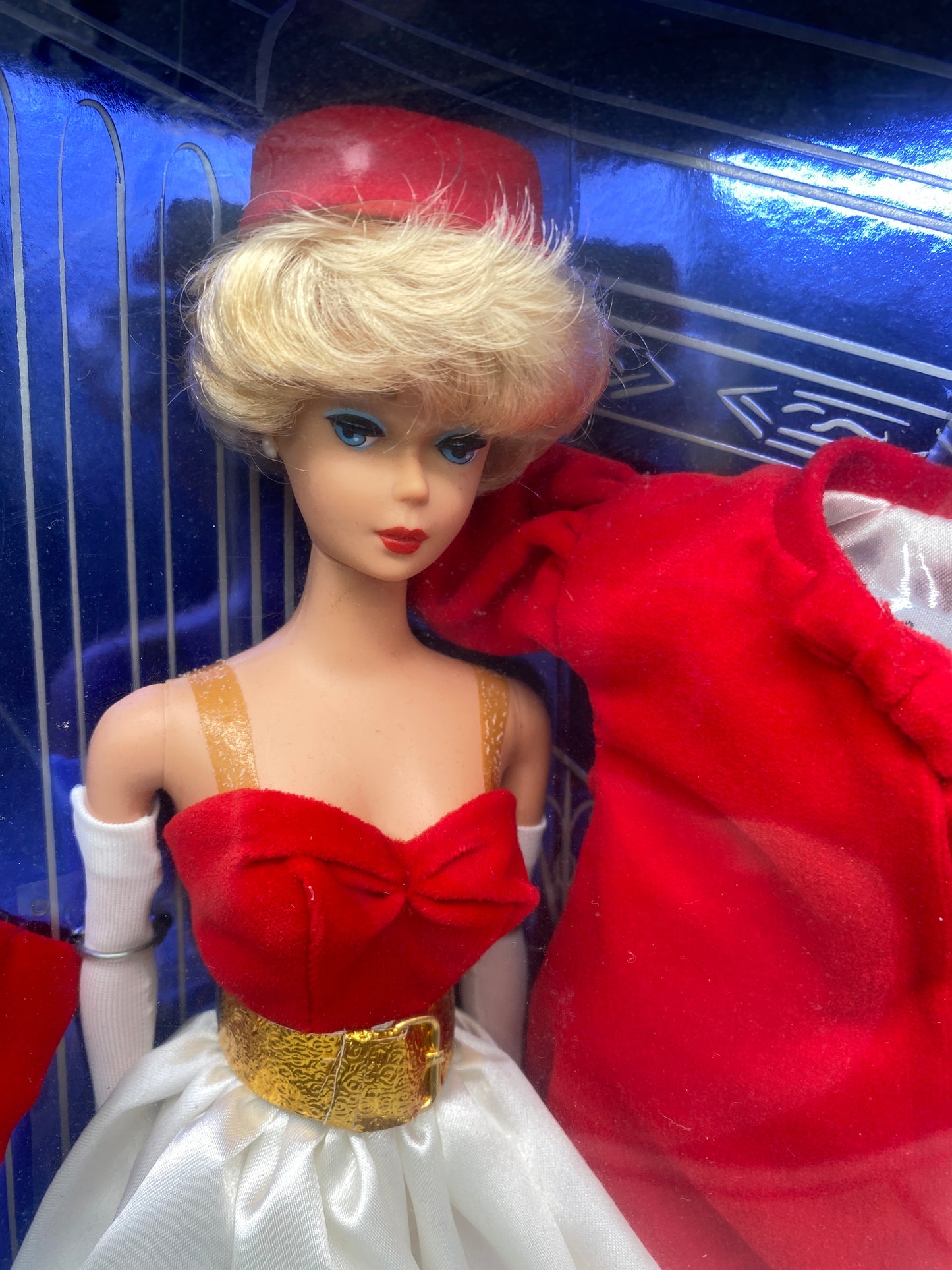 Mattel 1997 Collector Edition Barbie Doll 1962 Fashion and Doll Reproductions Silken Flame Barbie