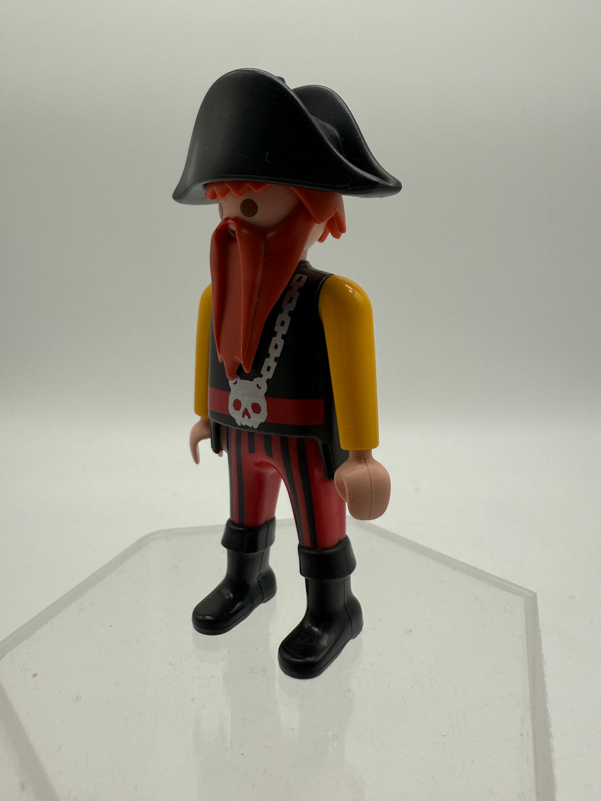Vintage Geobra 1993 Playmobil Pirate Captain Orange Beard 5737, photo 5 of 5
