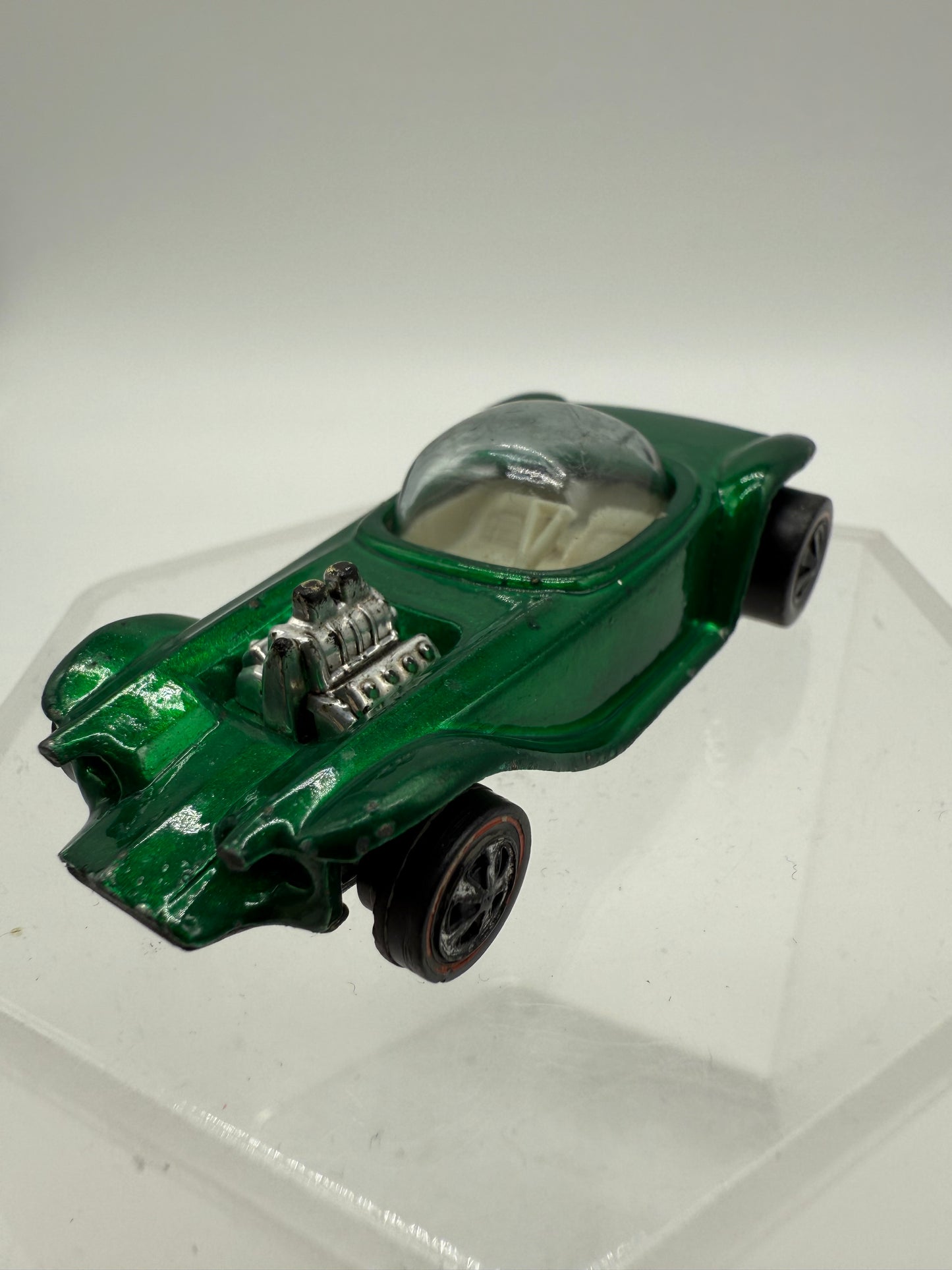 Hot Wheels Vintage Sweet 16 Redline Beatnik Bandit (Green) 1967 Mattel