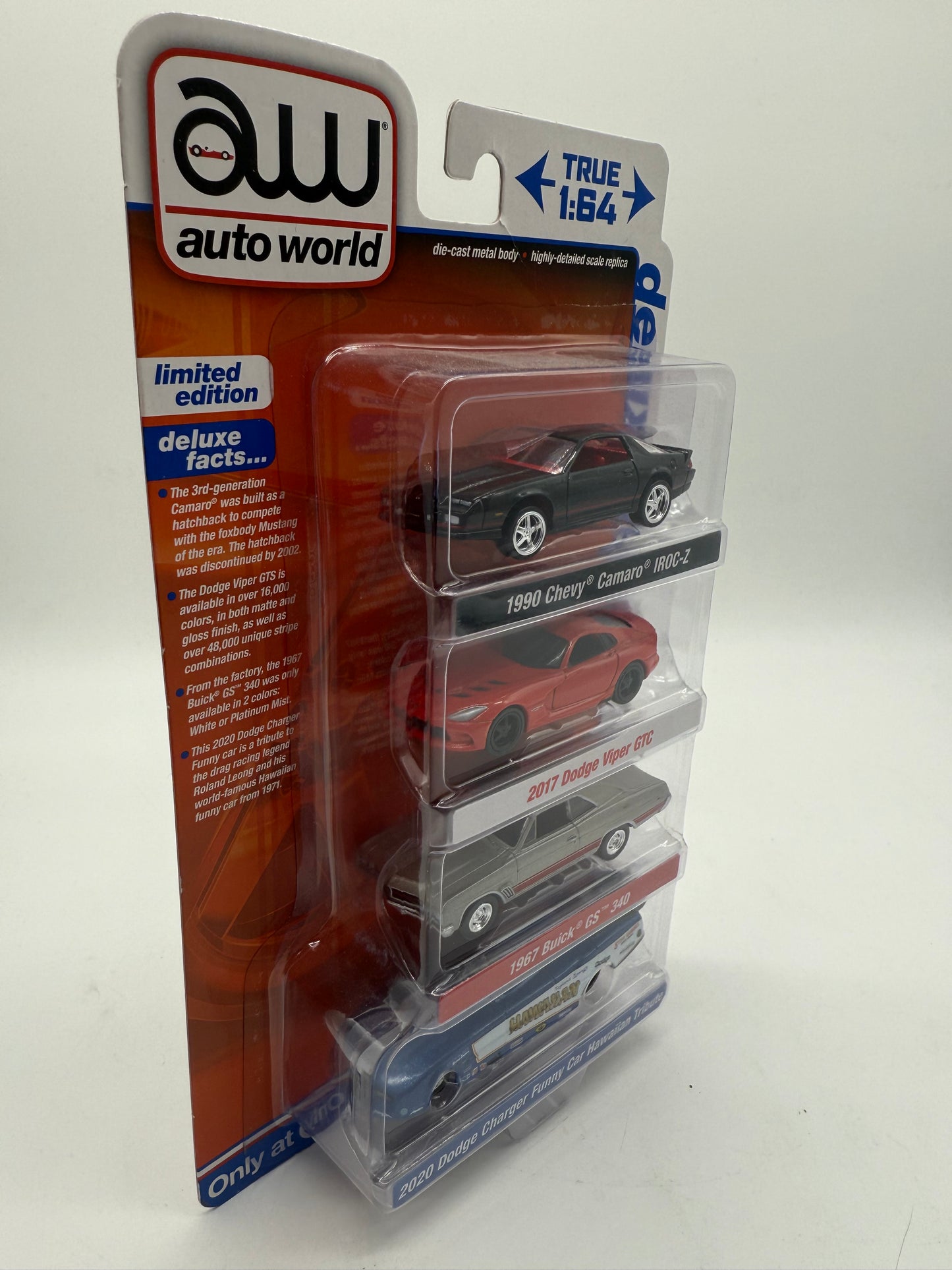 Auto World Deluxe 4-Pack 2022 FCA US