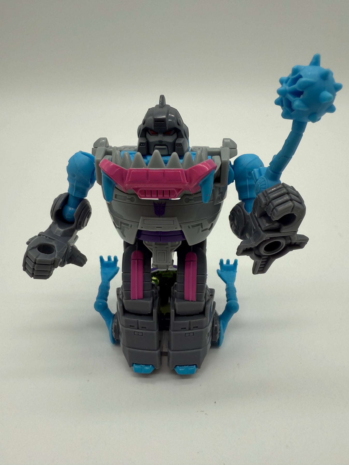 Hasbro 2016 Transformers Generations Titans Return Gnaw Legends Class
