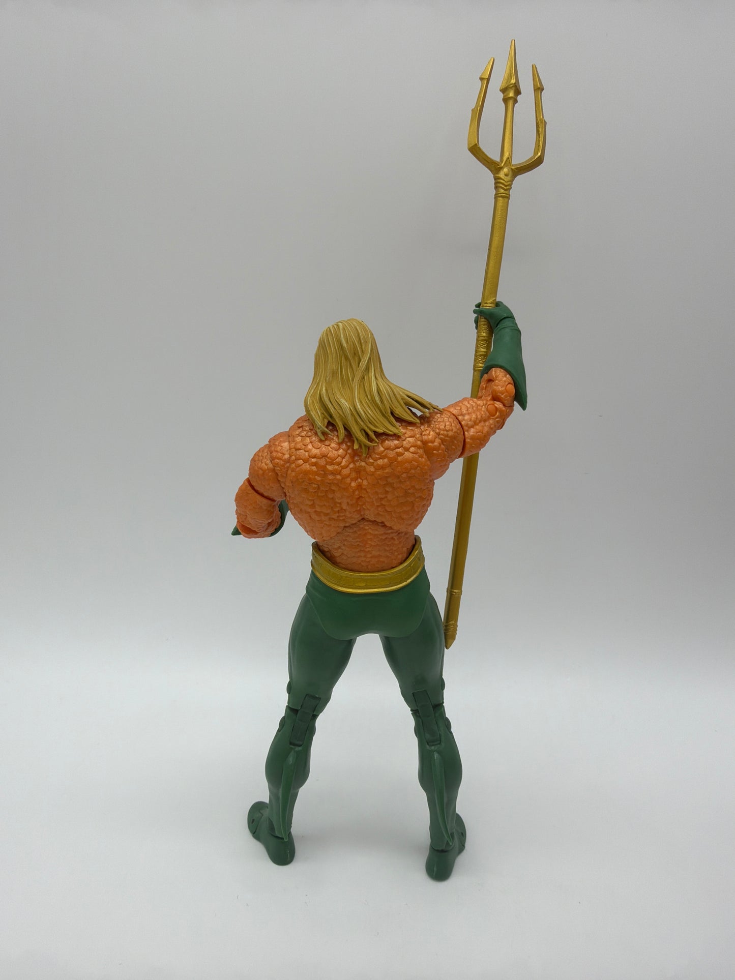 Mcfarlane Toys 2022 DC Multiverse Justice League: Endless Winter Aquaman 7-Inch