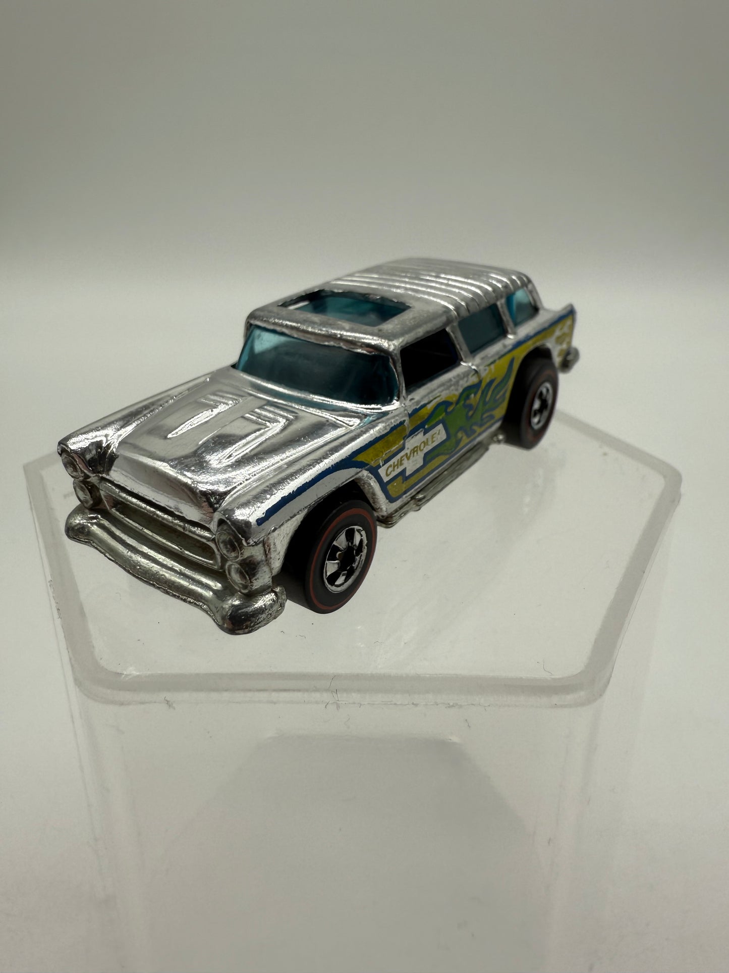 Hot Wheels 1969 Redline Alive '55 Super Chrome Chevy Nomad Wagon Mattel