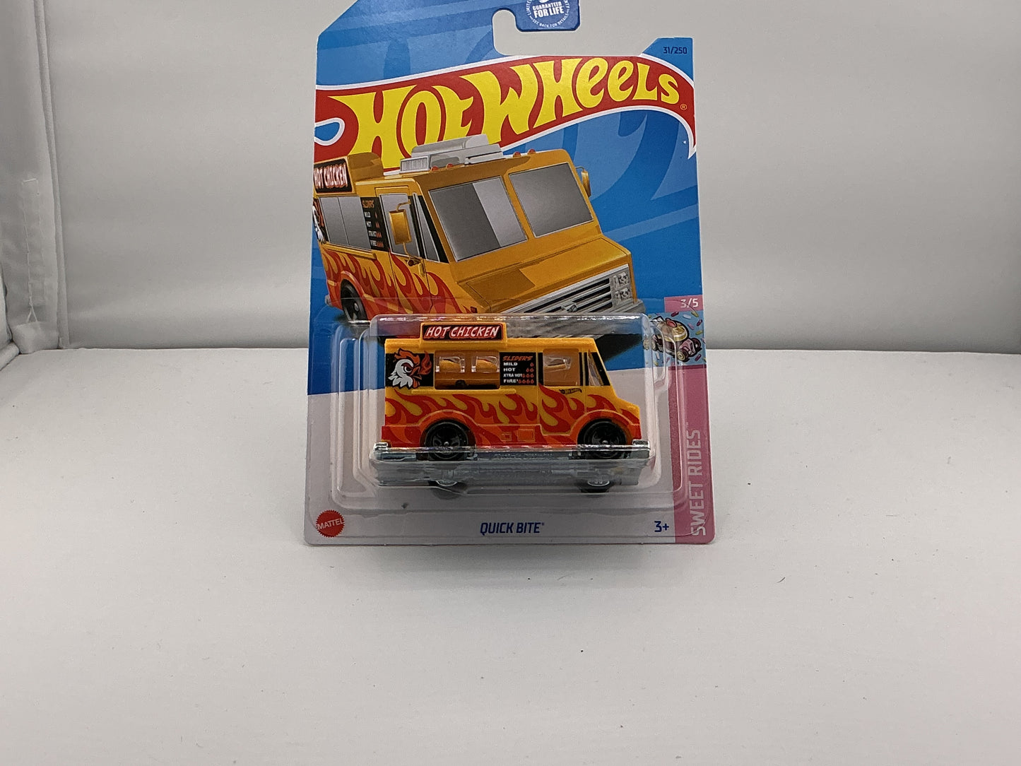 Hot Wheels Quick Bite 2021 Mattel