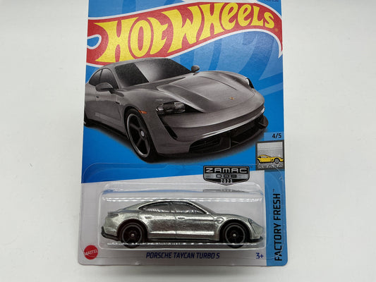 Hot Wheels Porsche Taycan Turbo S 2021 Mattel