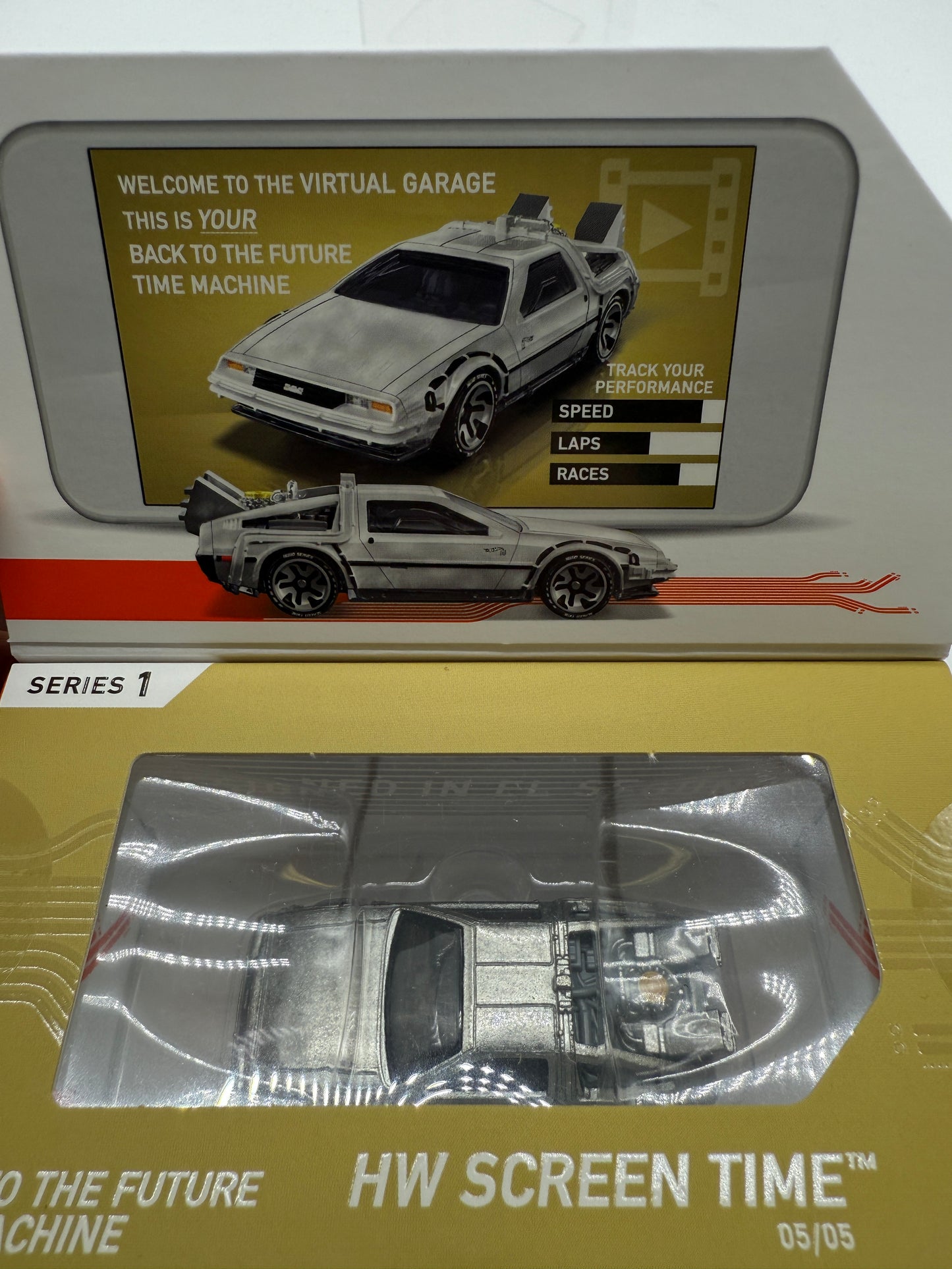 Hot Wheels ID Back to the Future Time Machine 2018 Mattel