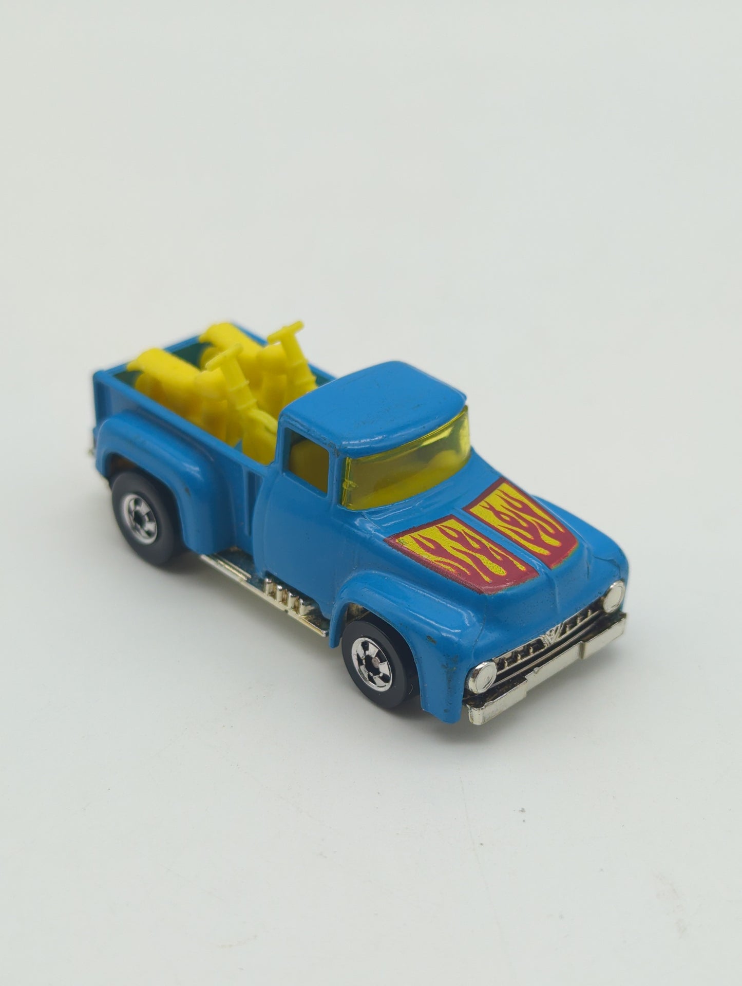 Hot Wheels 1973 Hi Tail Hauler Blue with Motorcycles