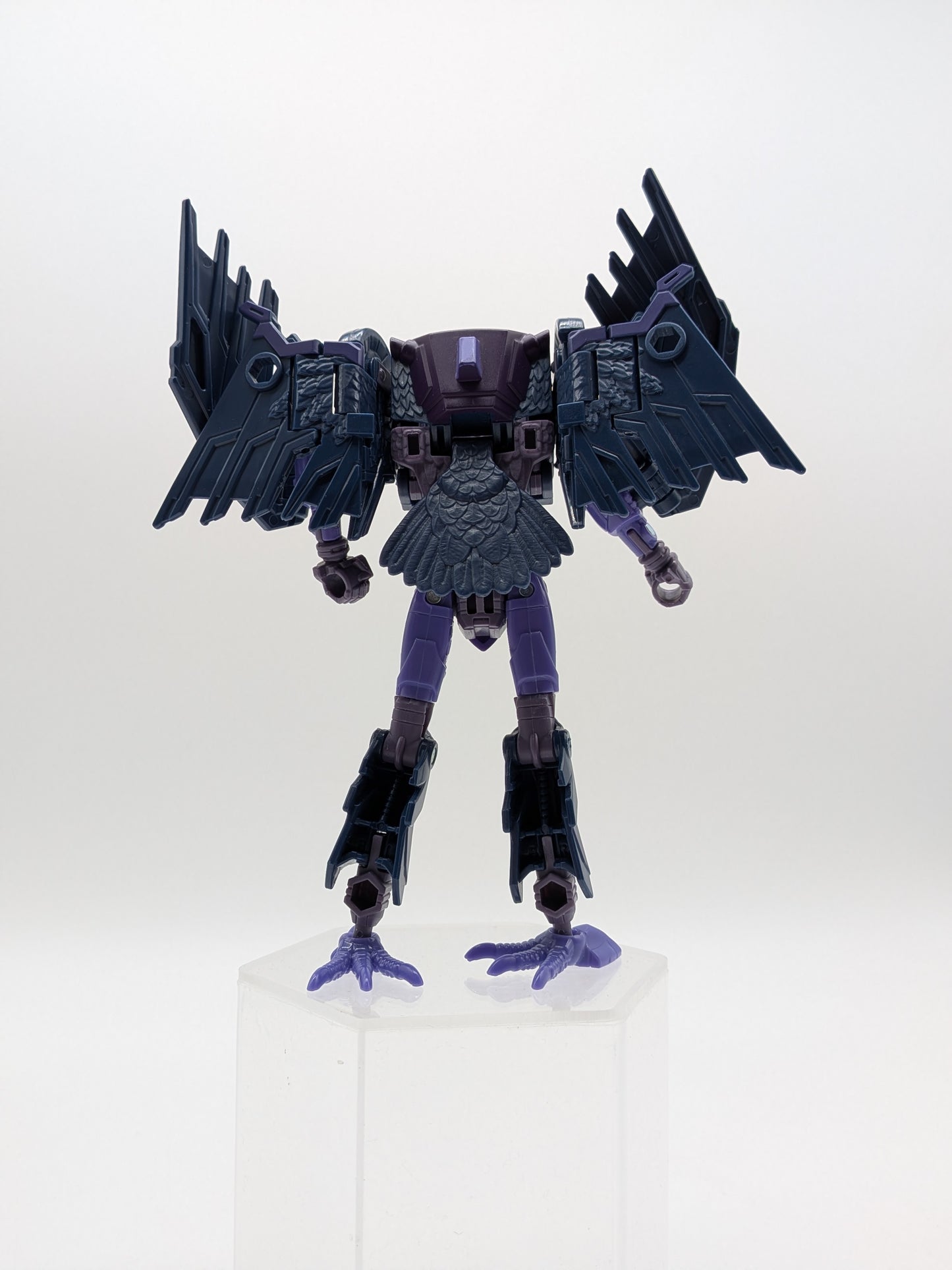 Hasbro 2024 Transformers Legacy United Star Raider Filch Figure