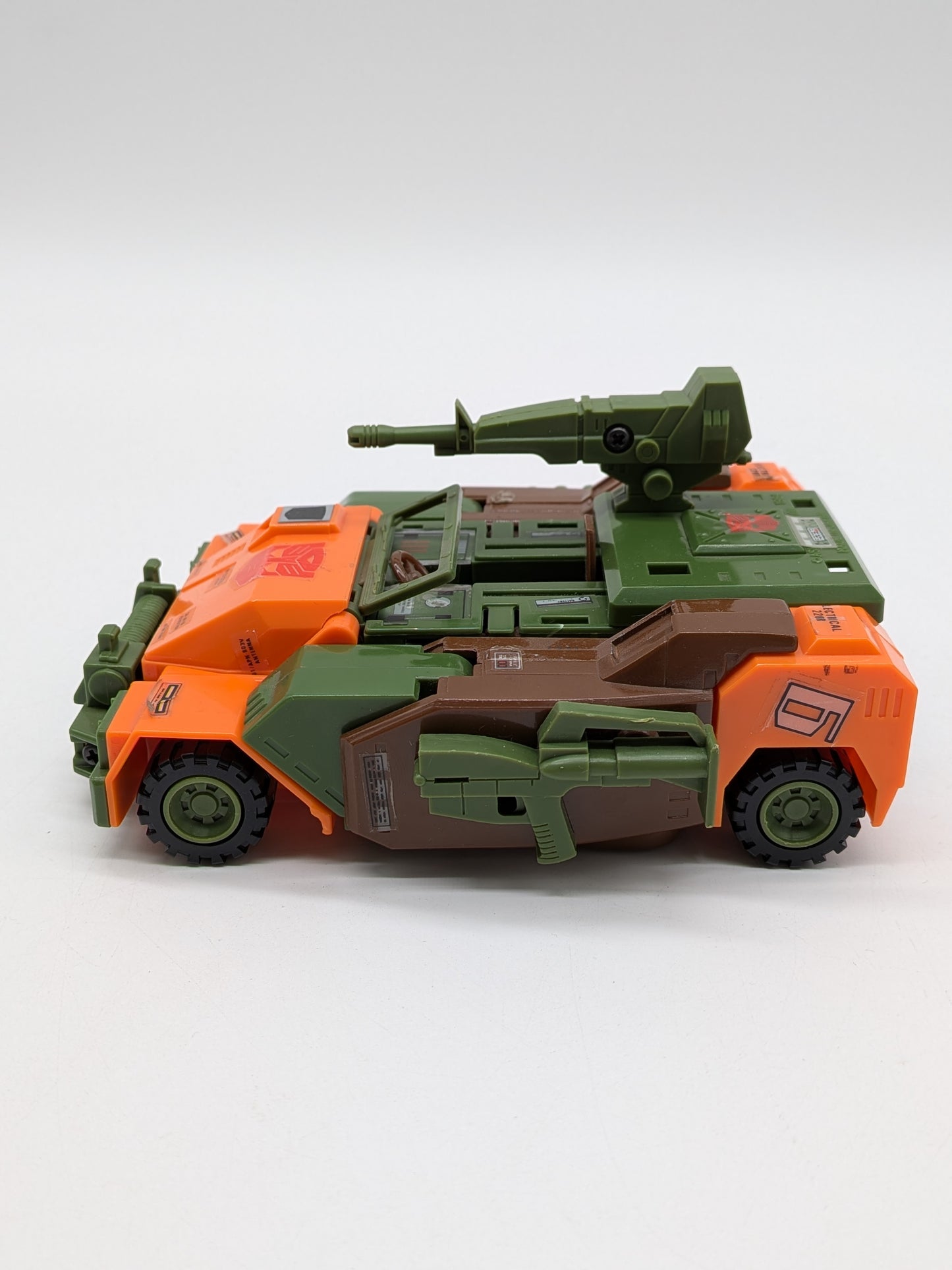 Hasbro 1985 Transformers Roadbuster Action Figure