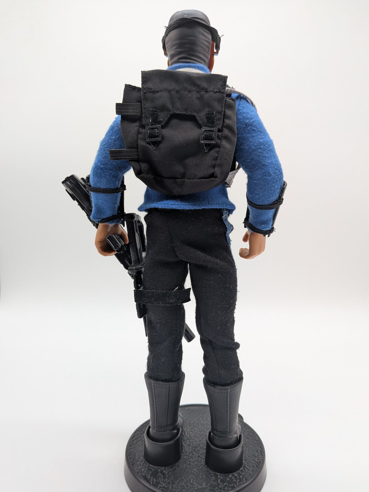 Hasbro 1992 G.I. Joe Hall of Fame Snake Eyes 12" Figure