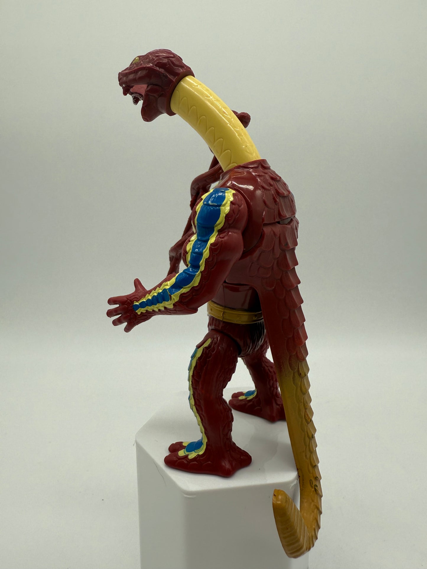Mattel 1985 Vintage Masters of the Universe Rattlor (Yellow Neck)
