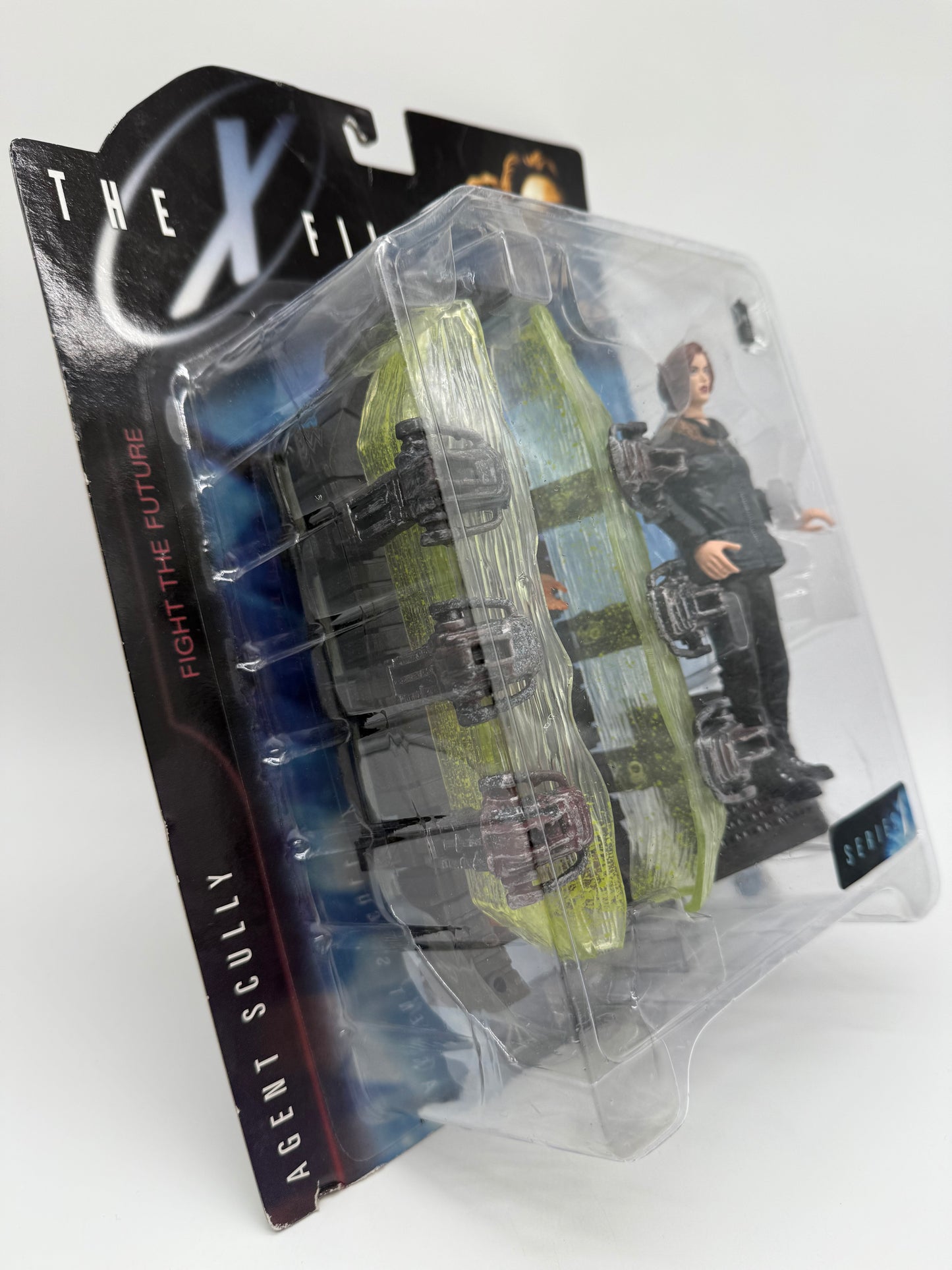 McFarlane 1998 The Flies Fight The Future Agent Scully