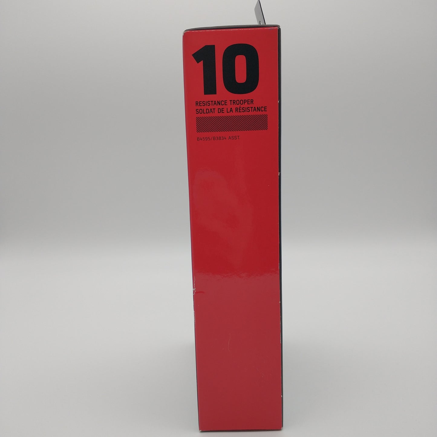 The side of the box. It's red with the numbers '10' written in bold black letters at the top.