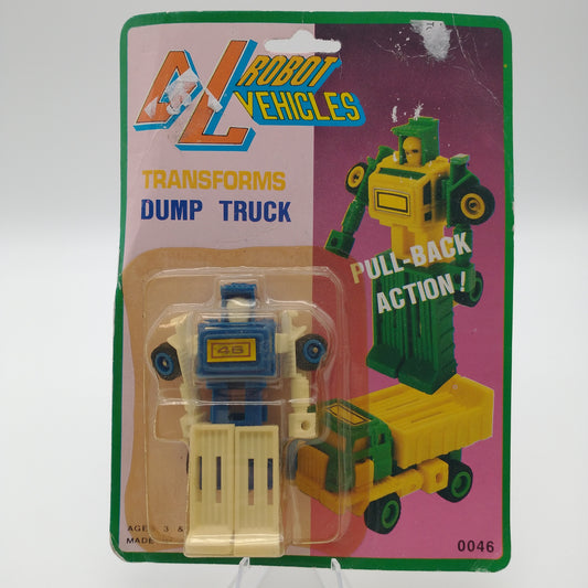 The front of the card and bubble. The figure is sealed inside.