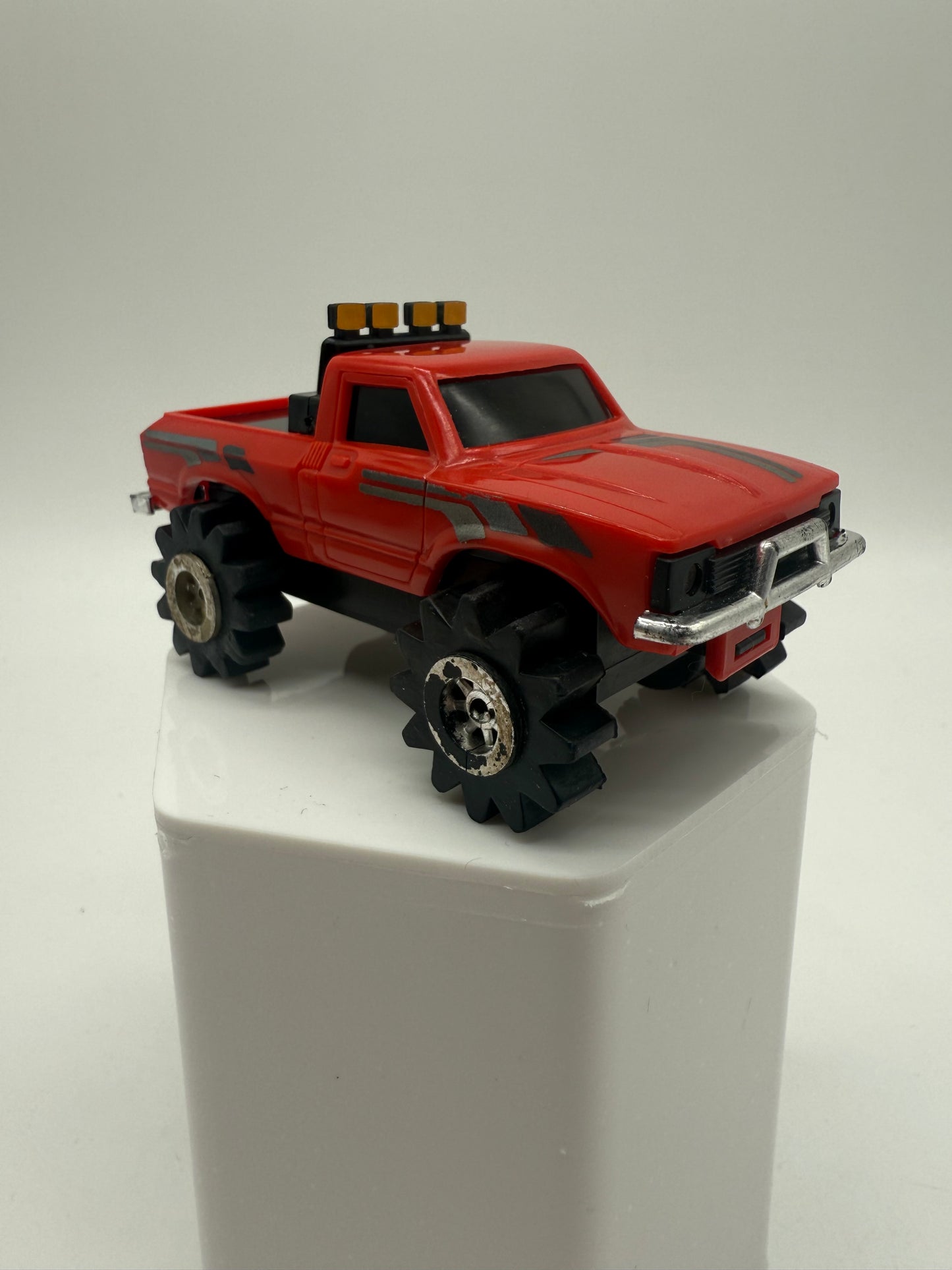 Schaper 1981 Stomper 4x4 Toyota SR5