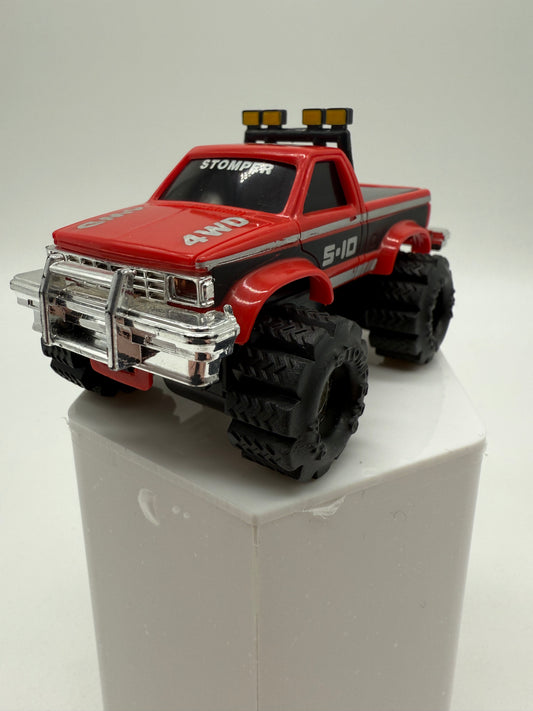 Schaper 1986 Stomper 4X4 Chevrolet S-10 Red Pick Up Truck