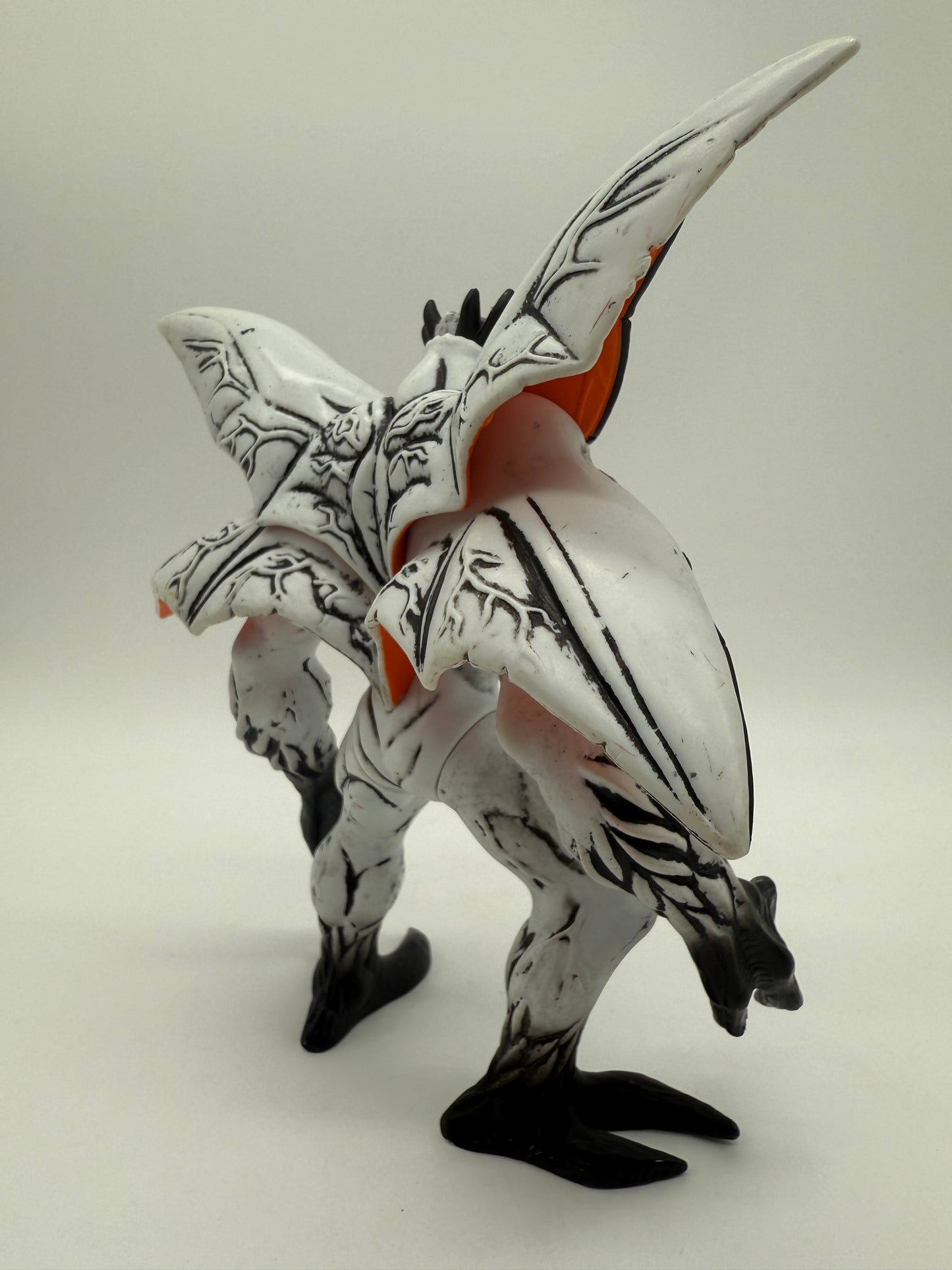 Bandai 2010 Ban 10 Ultimate Alien Hyperalien Highbreed