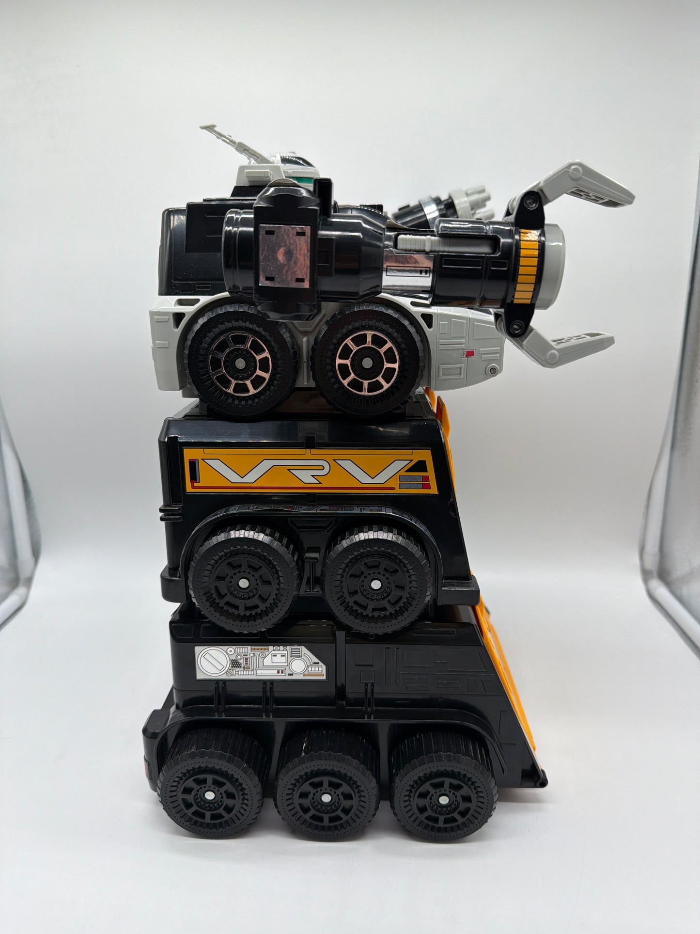 Bandai 1997 Mighty Morphin Power Rangers Turbo Deluxe Artillatron the Turbo Transport