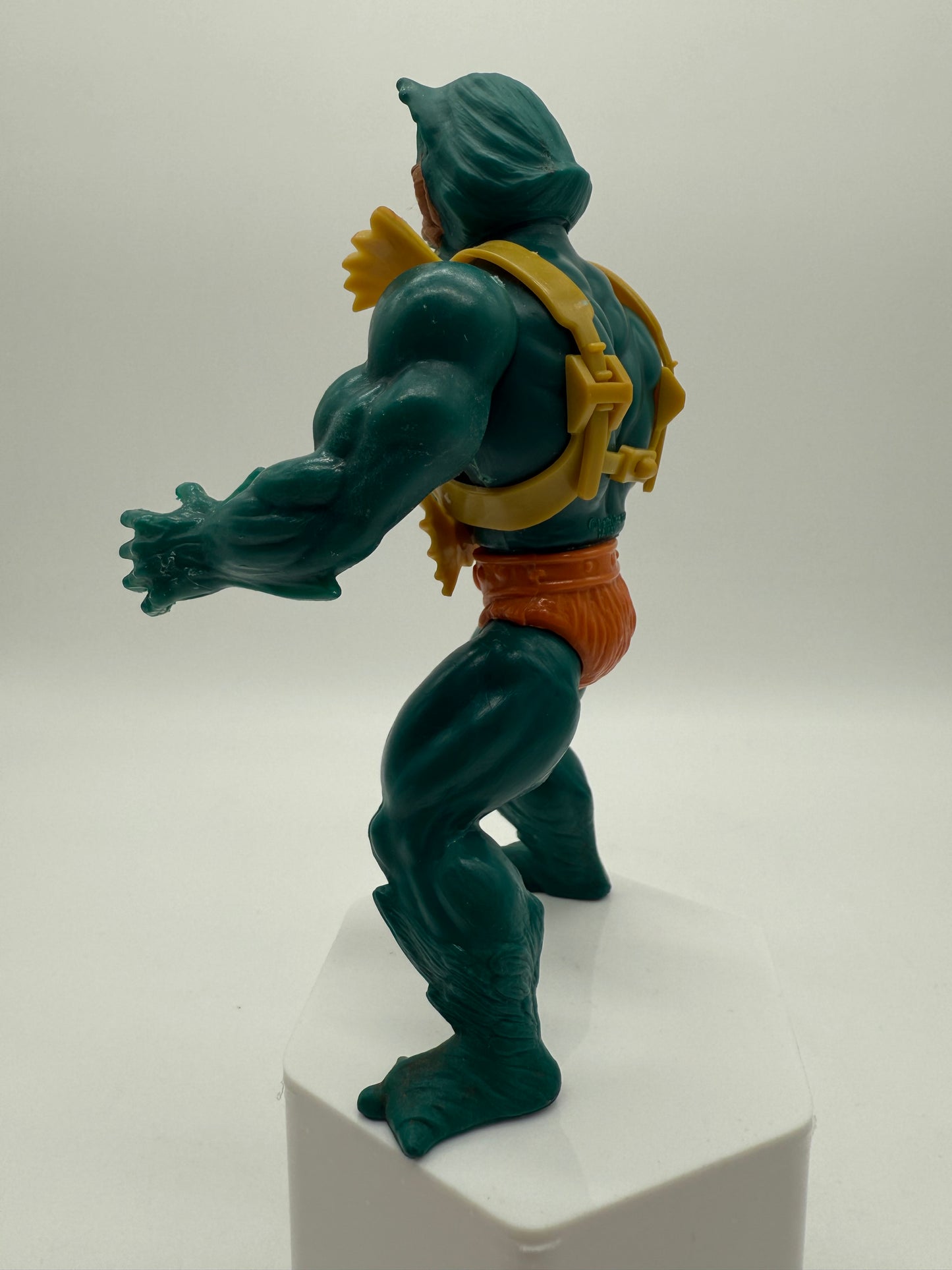 Mattel 1985 Vintage Masters of the Universe Mer Man (Normal Orange Belt)