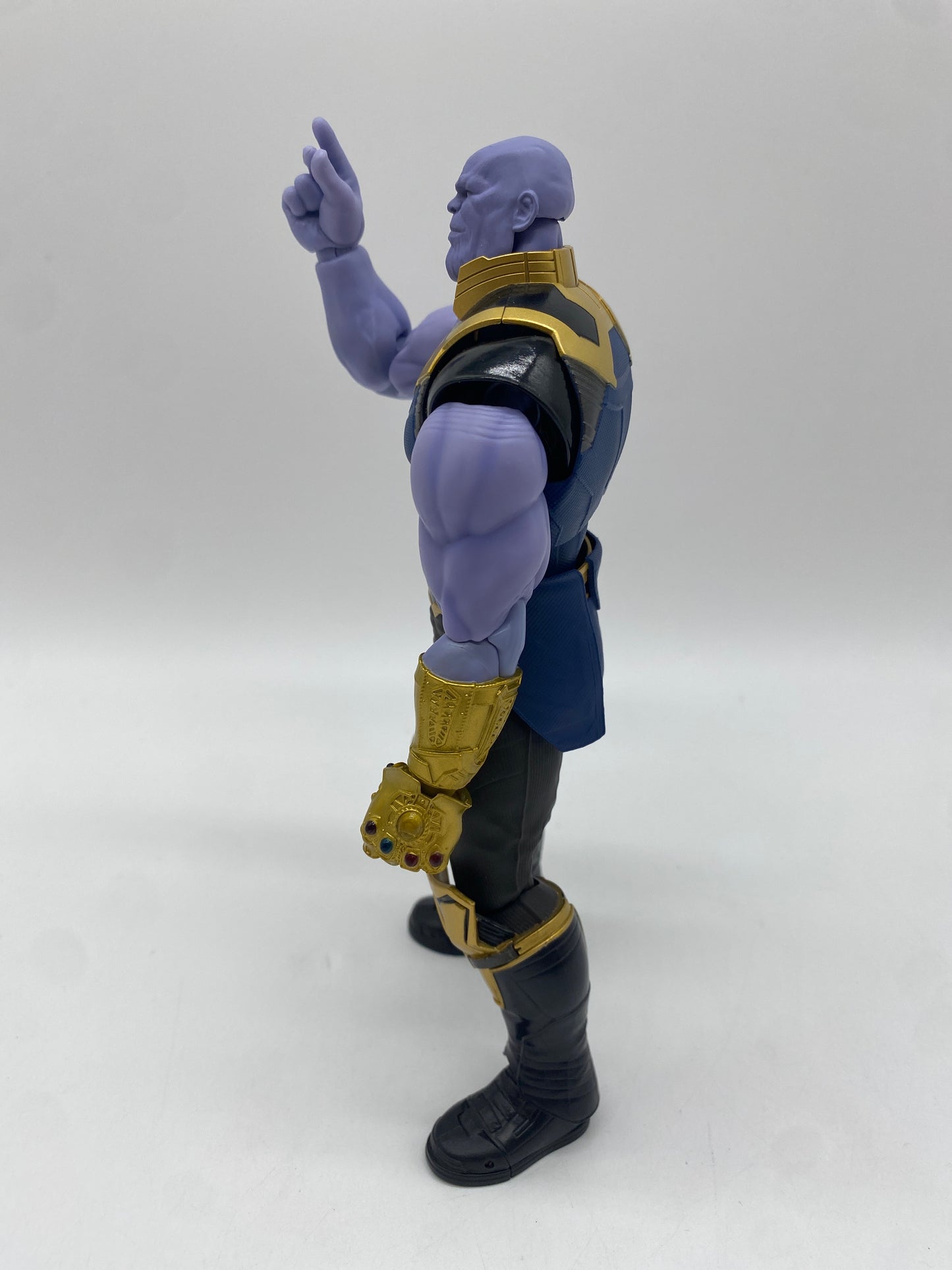 Bandai S.H. Figuarts Marvel Avengers: Infinity Wars Thanos Action Figure