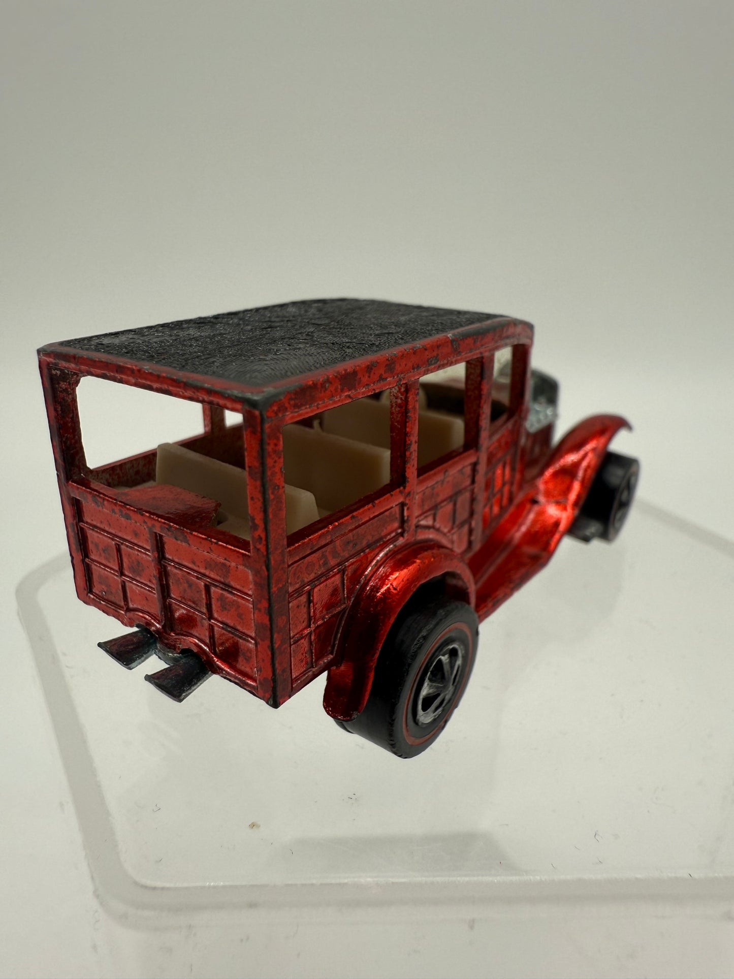 Hot Wheels Vintage Redline Classic 31 Ford Woody (Red) 1969 Mattel