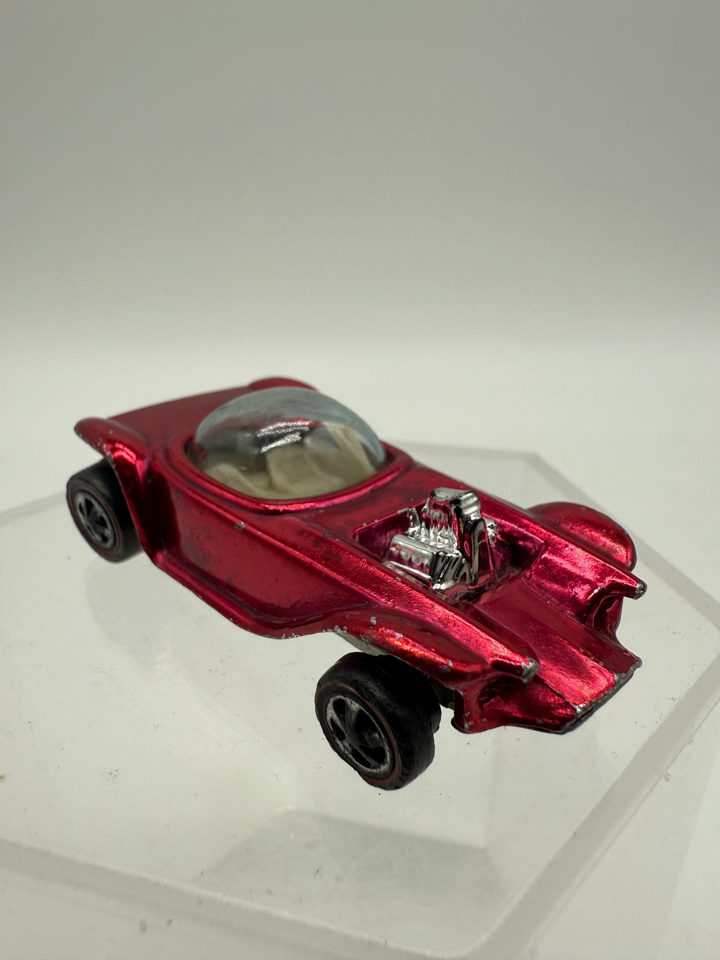 Hot Wheels Vintage Sweet 16 Redline Beatnik Bandit (Rose Pink) 1968 Mattel