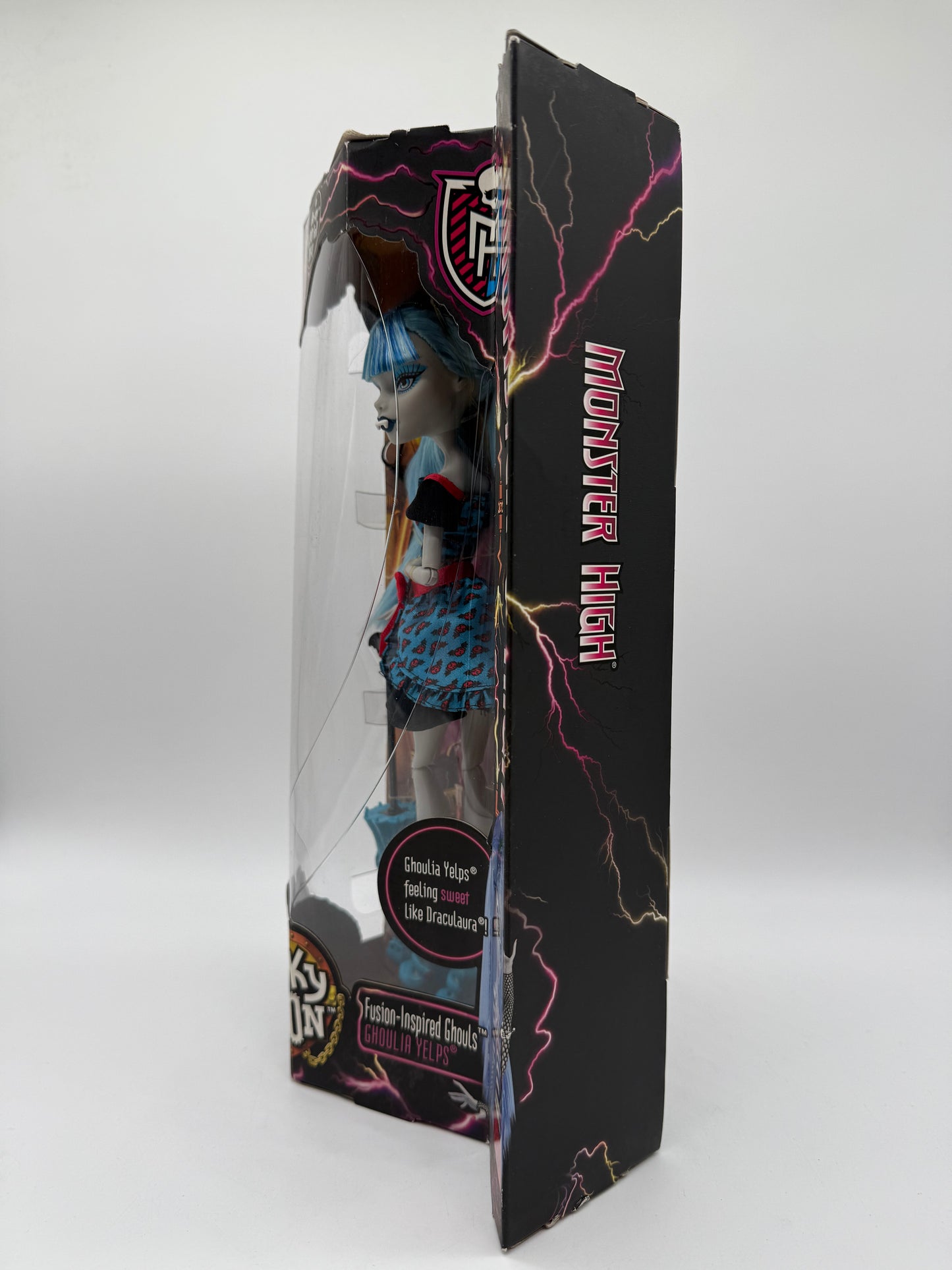 Mattel 2013 Monster High Freaky Fusion Fusion-inspired Ghouls Ghoulia Yelps