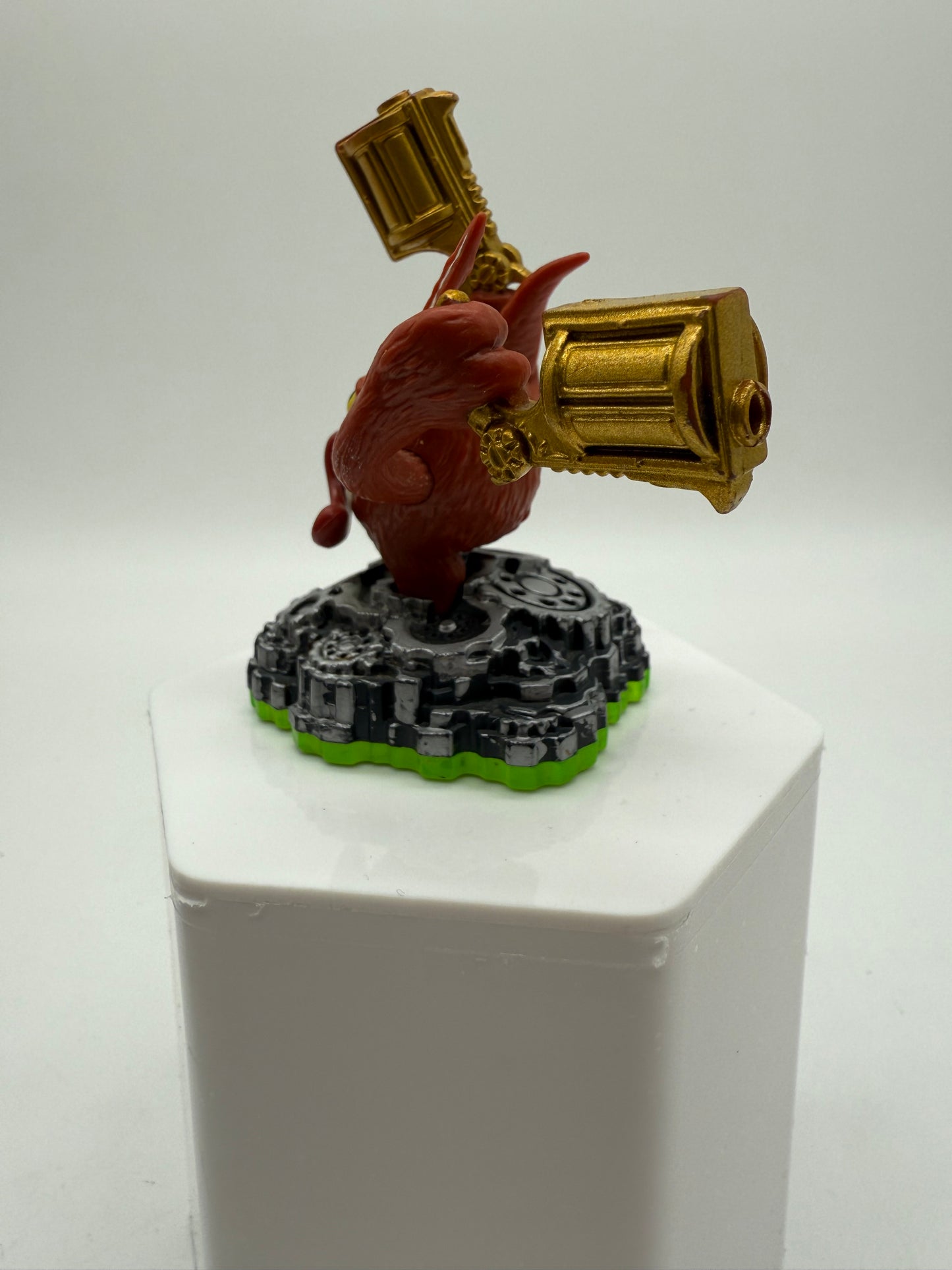 Activision 2011 Skylanders: Spyro's Trigger Happy