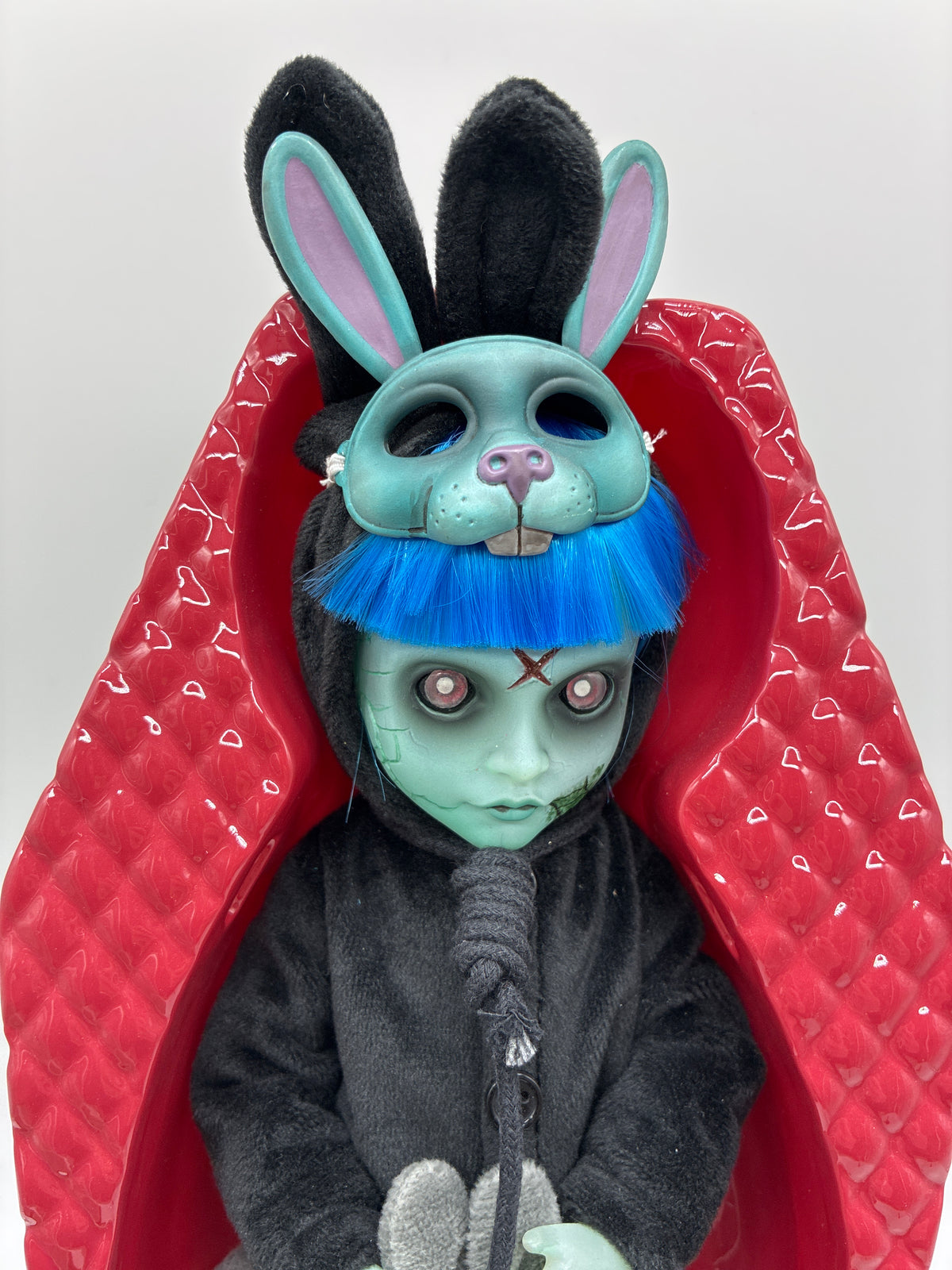 Mezco Toyz 2024 The Return of the Living Dead Dolls Bunny of Doom Eggzorcist Variant