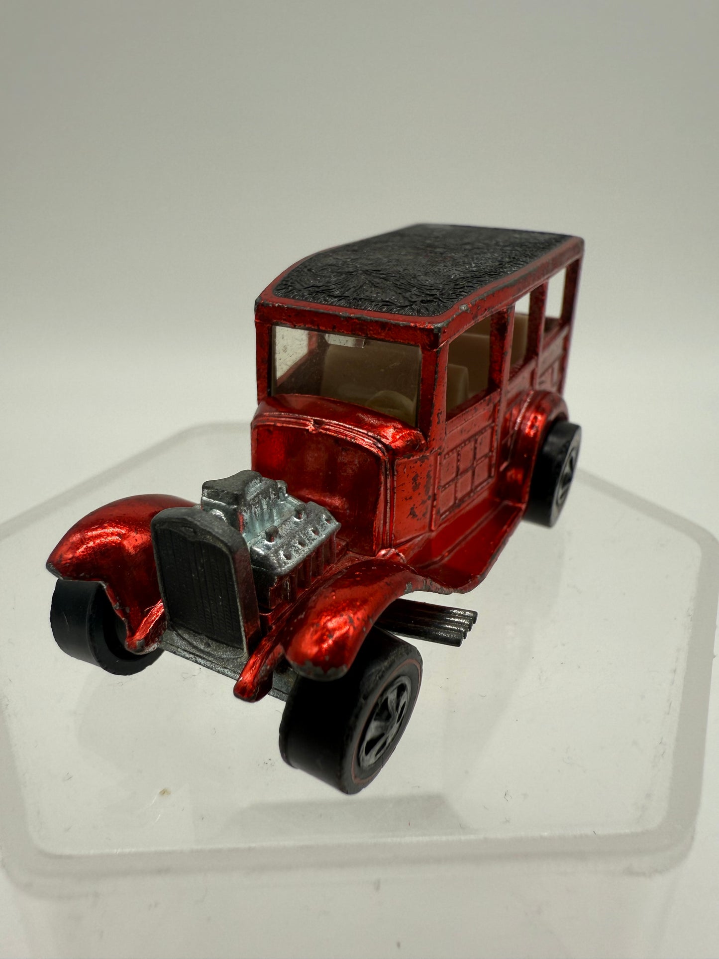 Hot Wheels Vintage Redline Classic 31 Ford Woody (Red) 1969 Mattel