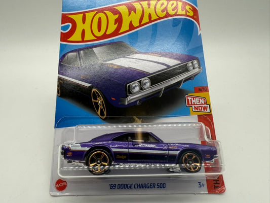 Hot Wheels 1969 Dodge Charger 500 2021 Mattel