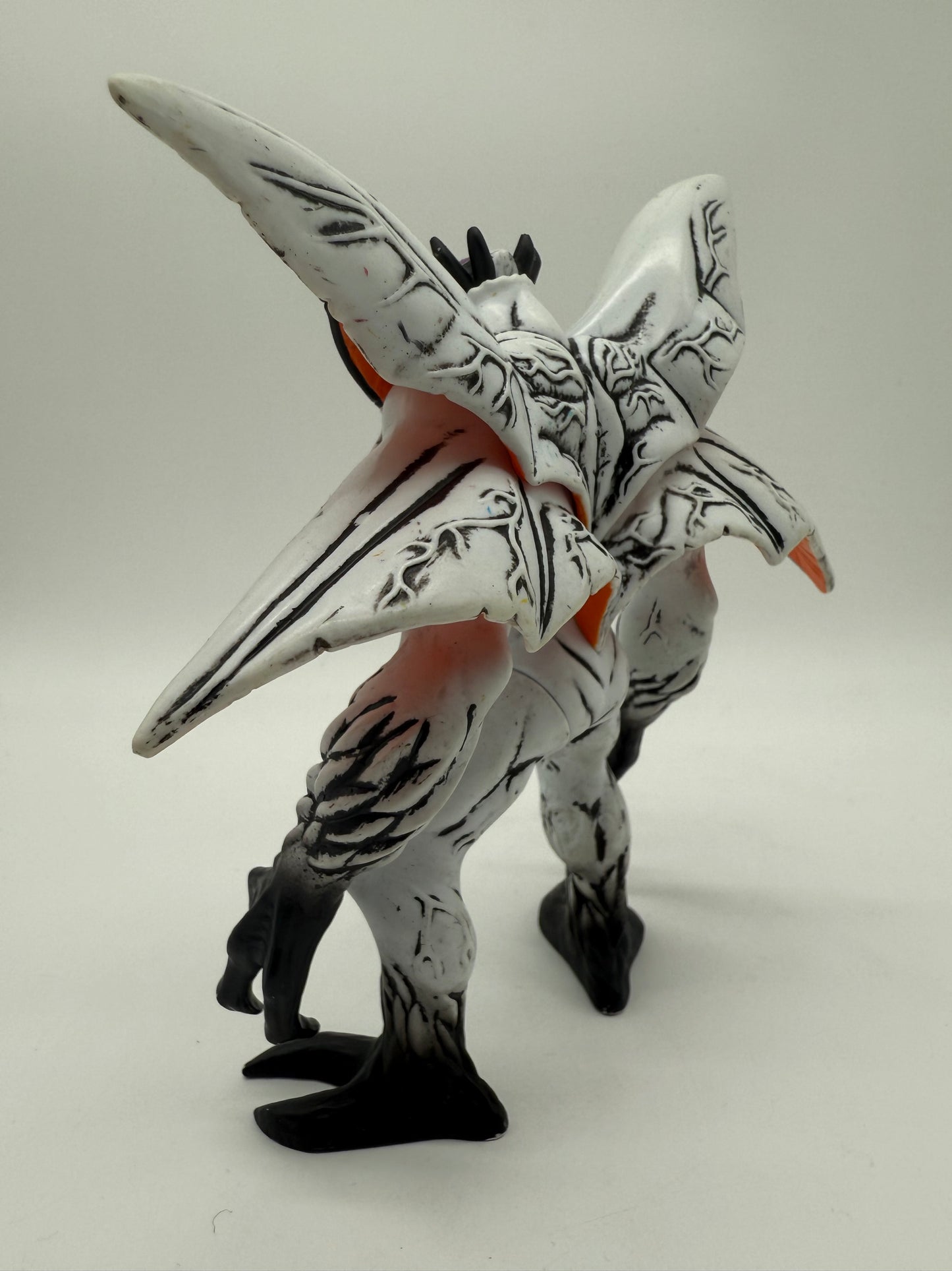Bandai 2010 Ban 10 Ultimate Alien Hyperalien Highbreed