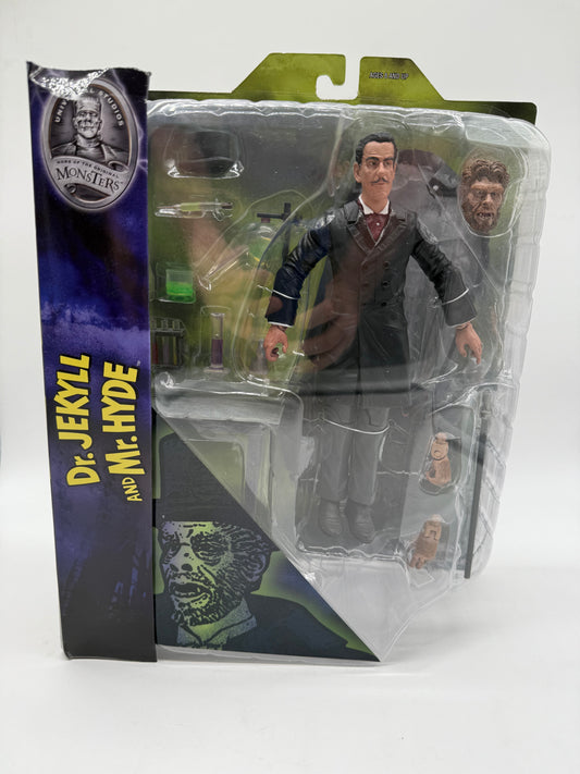 Diamond Select Toys Universal Monsters 2013 Home of The Original Monsters Dr.Jekyll and Mr.Hyde, photo 1 of 4
