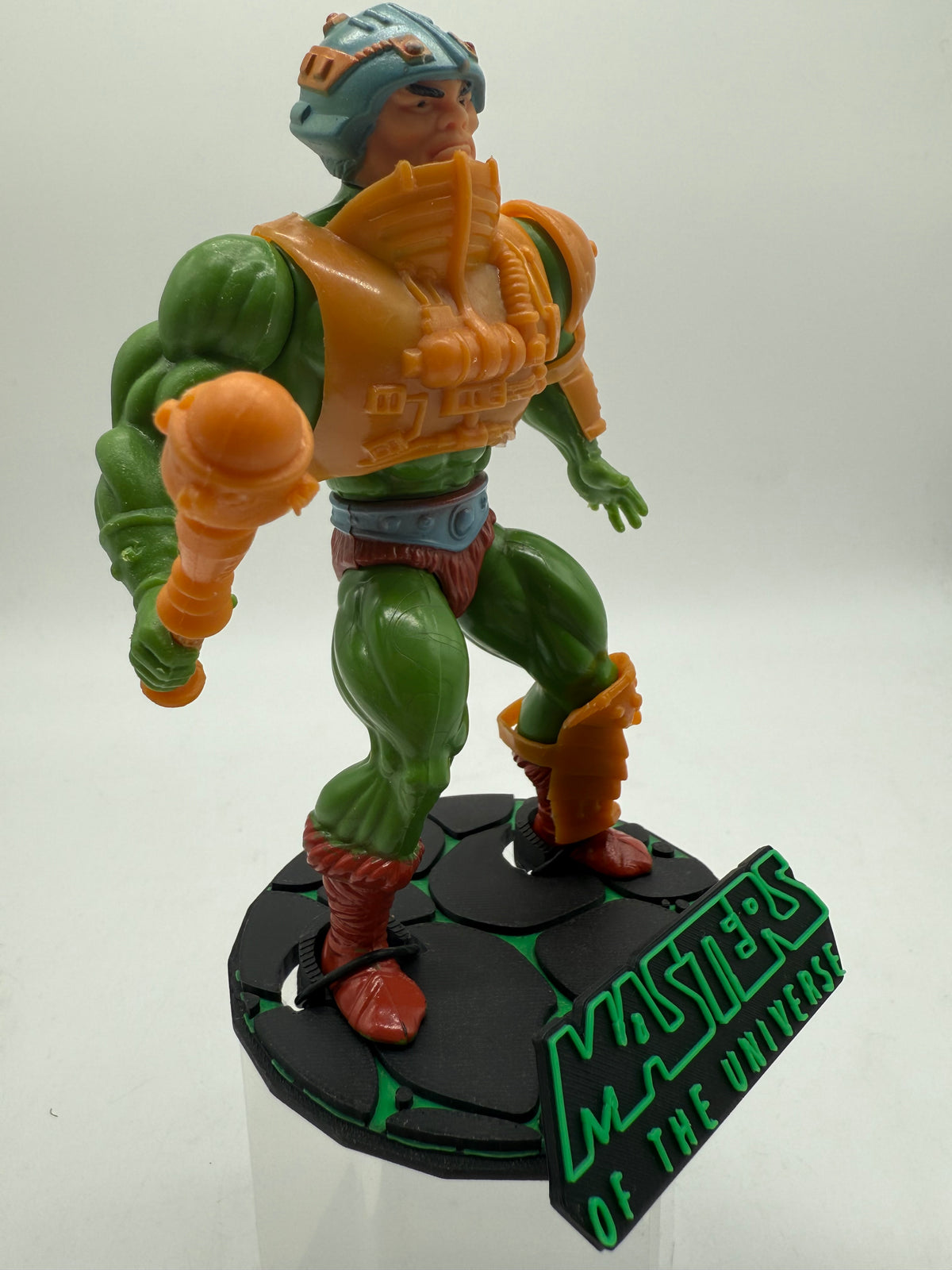 Masters of The Universe Vintage Man At Arms 1981 Mattel Taiwan (Red Dot Variant), photo 2 of 7