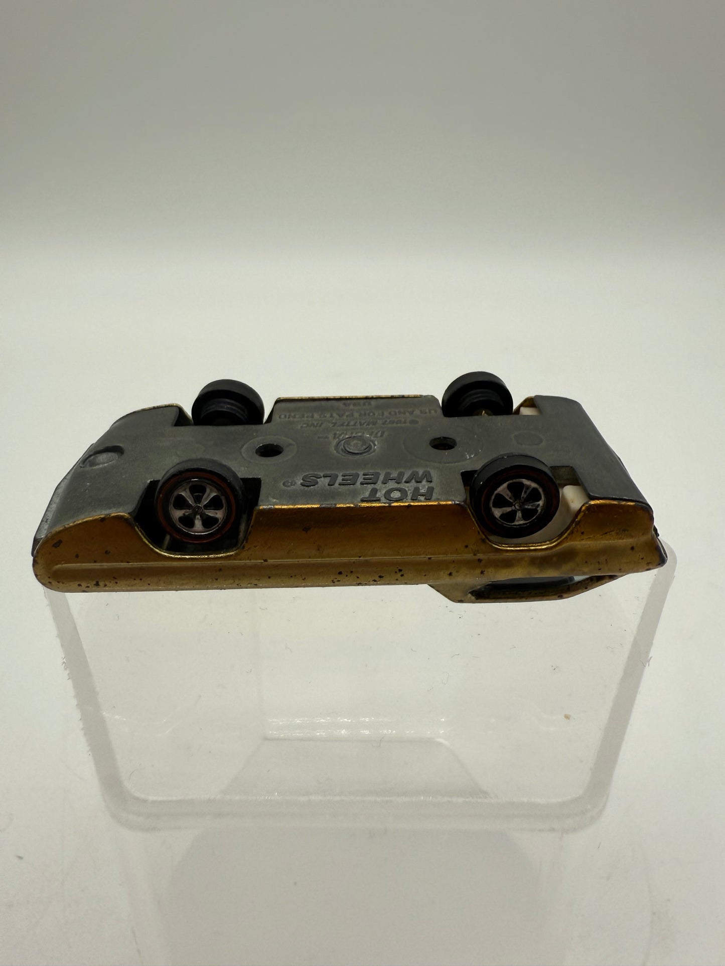 Hot Wheels Vintage 1967 Redline Dodge Deora Gold with Surfboards Loose