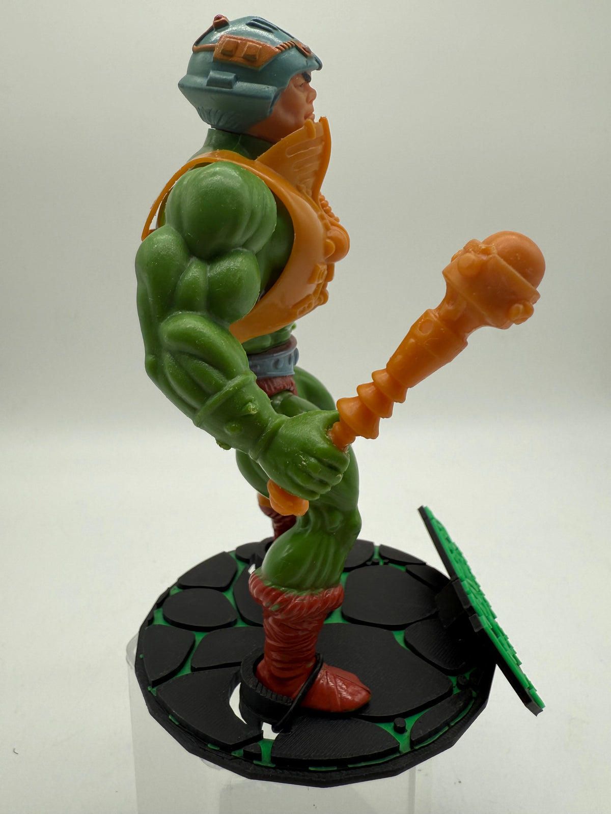Masters of The Universe Vintage Man At Arms 1981 Mattel Taiwan (Red Dot Variant), photo 3 of 7