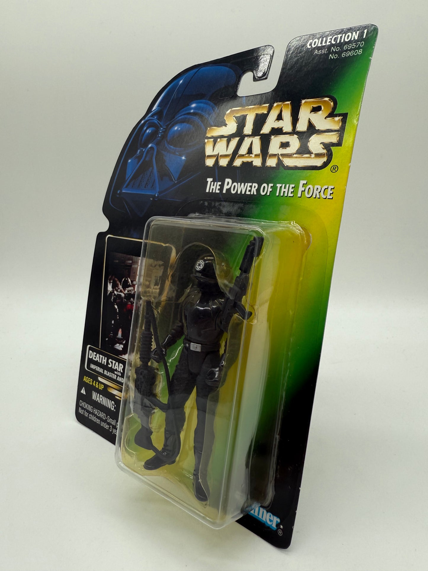 Kenner 1996 Star Wars The Power of the Force Death Star Gunner (non-holo)
