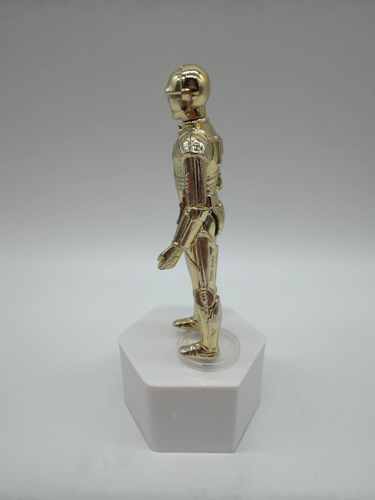 Kenner 1977 Star Wars C-3PO, photo 2 of 5